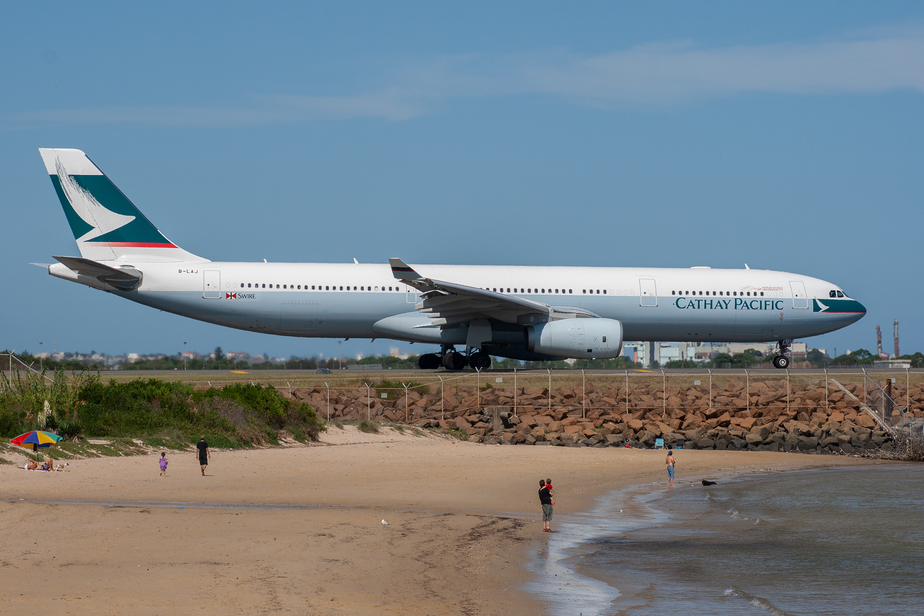 Cathay Pacific Airways Airbus A330-300 B-LAJ at Kingsford Smith