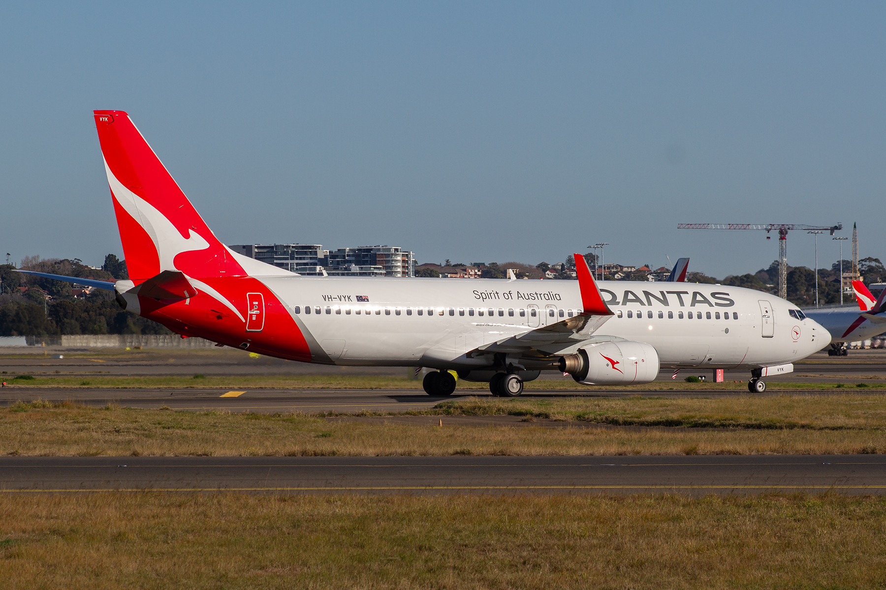 Qantas Boeing 737-800 VH-VYK at Kingsford Smith