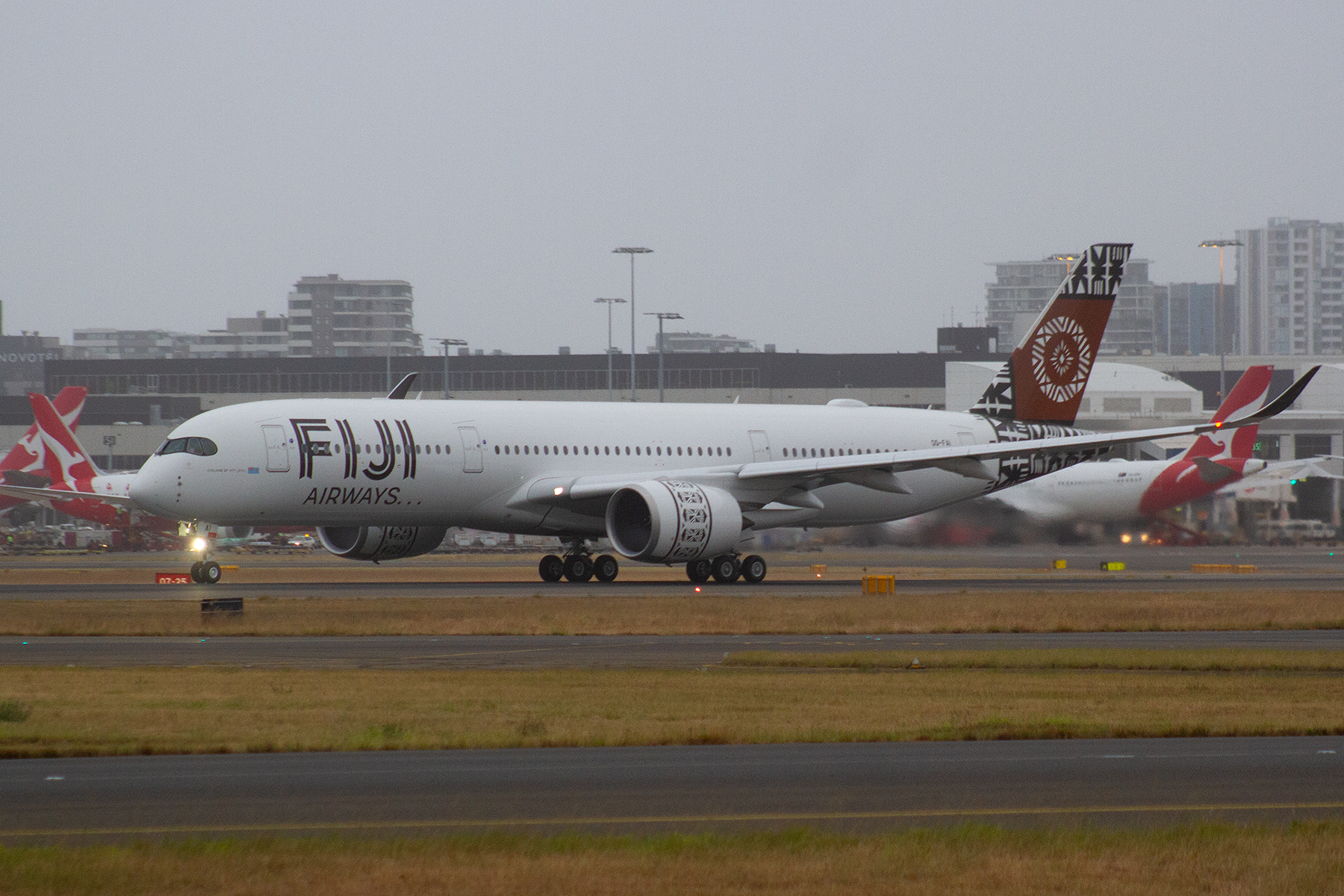 Fiji Airways Airbus A350-900 DQ-FAI at Kingsford Smith