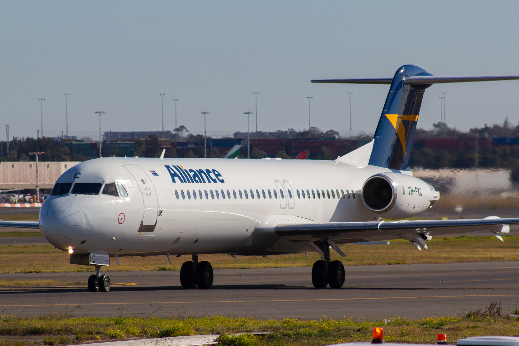 Alliance Airlines Fokker F100 VH-FKC at Kingsford Smith