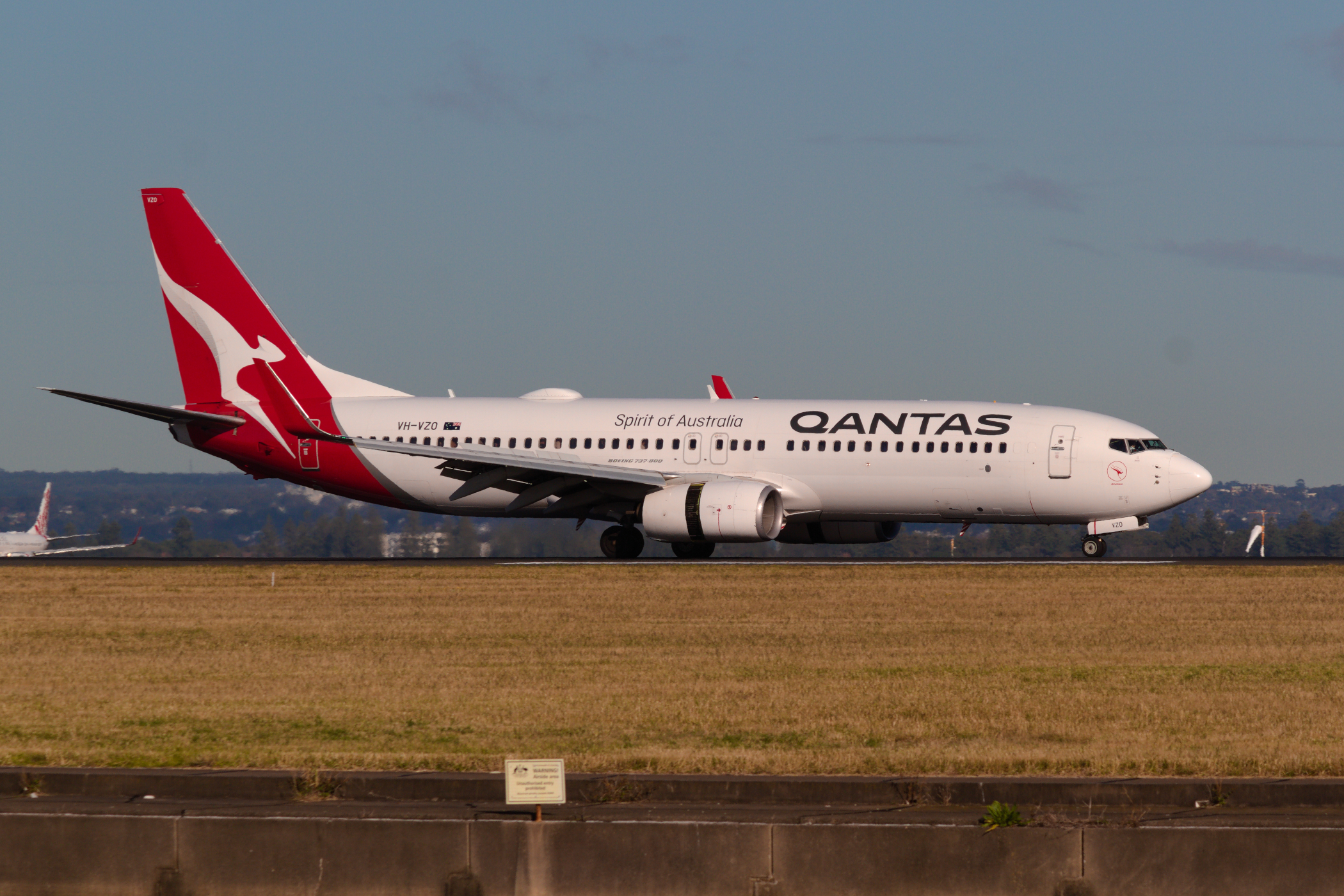 Qantas Boeing 737-800 VH-VZO at Kingsford Smith