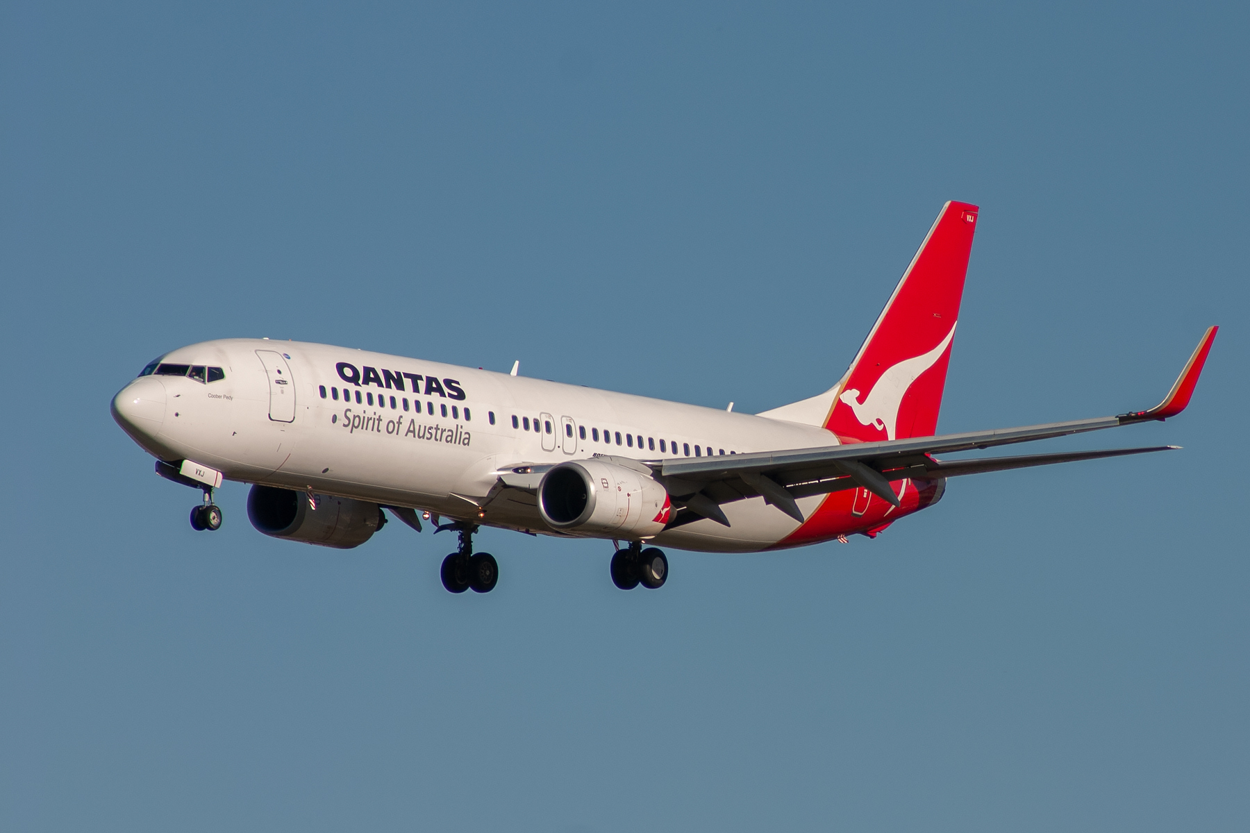 Qantas Boeing 737-800 VH-VXJ at Kingsford Smith