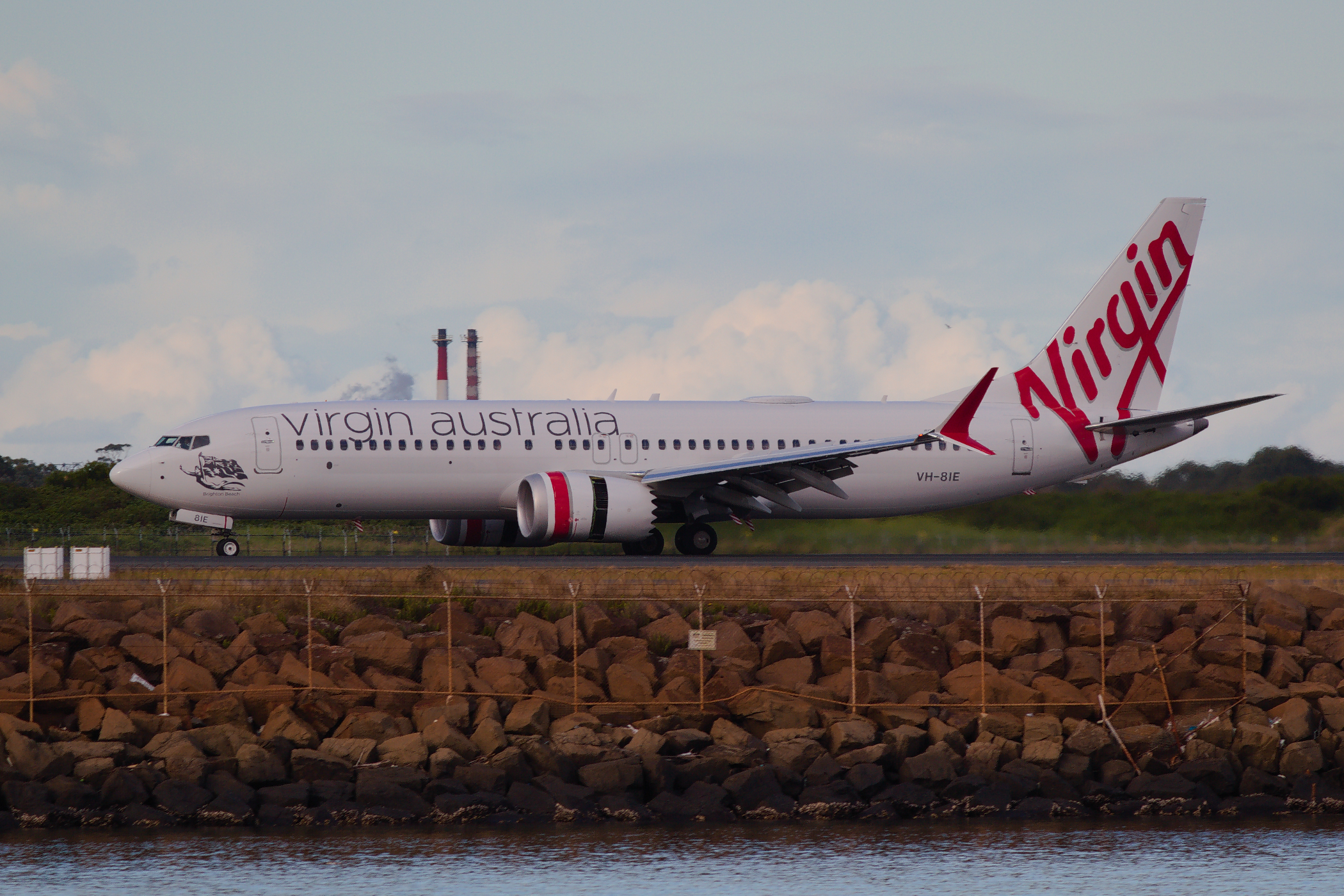 Virgin Australia Airlines Boeing 737-MAX8 VH-8IE at Kingsford Smith