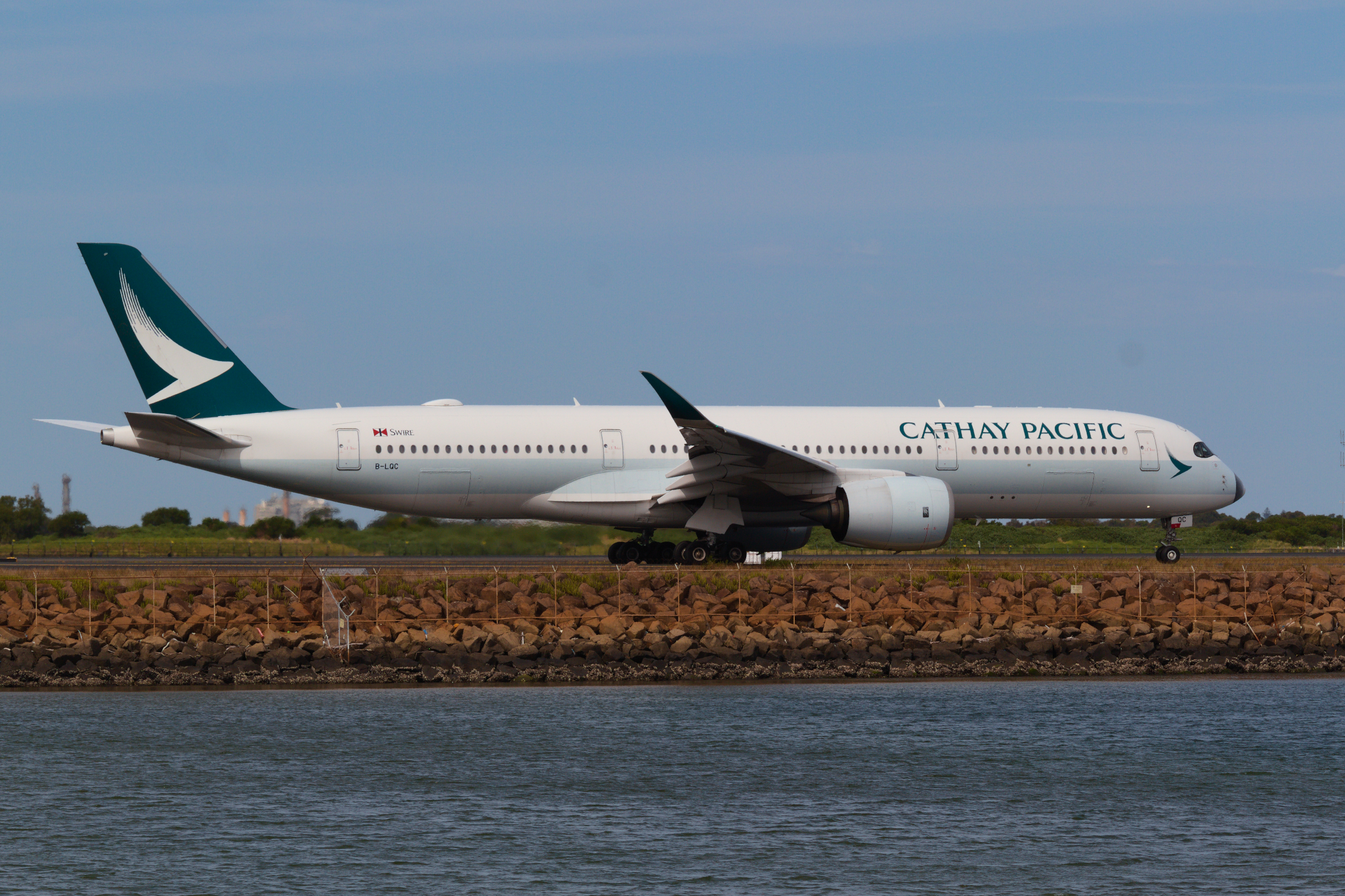 Cathay Pacific Airways Airbus A350-900 B-LQC at Kingsford Smith