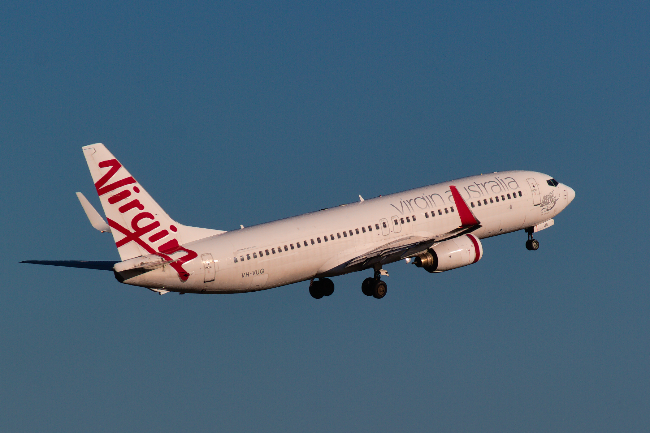 Virgin Australia Airlines Boeing 737-800 VH-VUG at Kingsford Smith