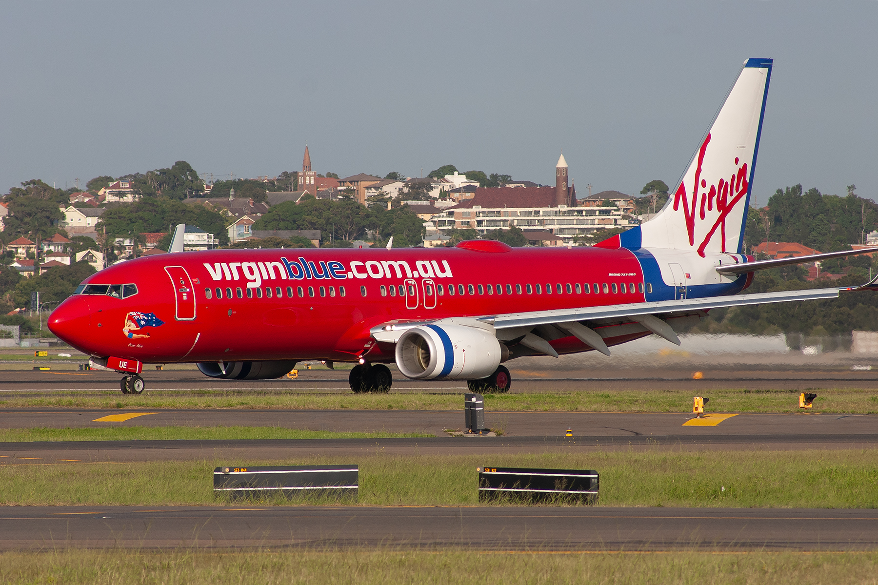 Virgin Blue Airlines Boeing 737-800 VH-VUE at Kingsford Smith