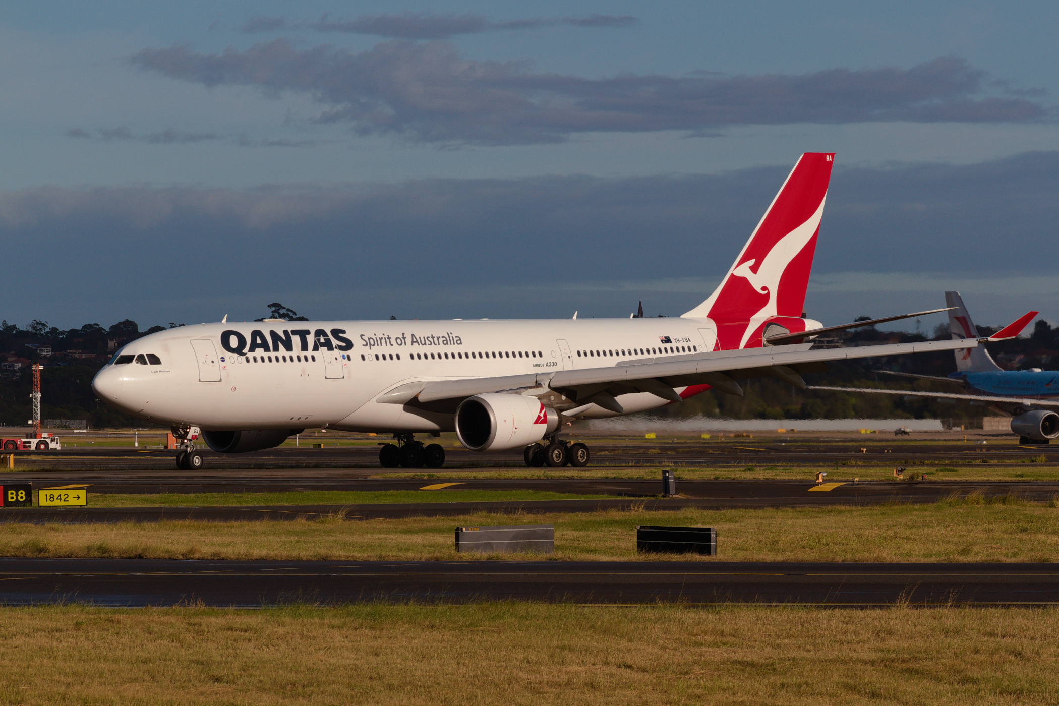 Qantas Airbus A330-200 VH-EBA at Kingsford Smith