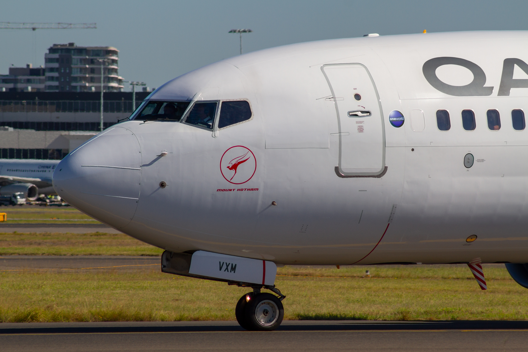Qantas Boeing 737-800 VH-VXM at Kingsford Smith
