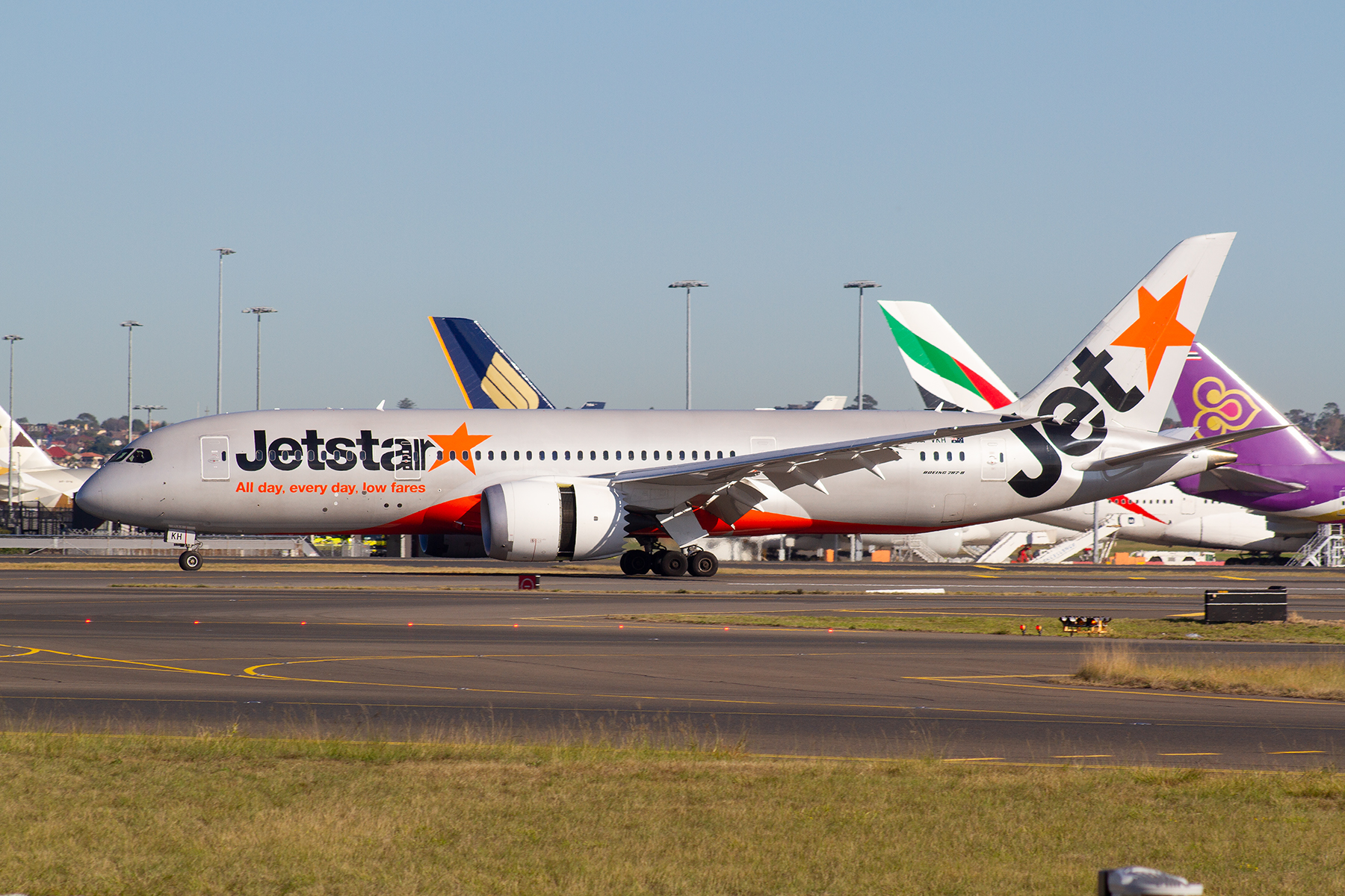 Qantas Boeing 787-800 VH-VKH at Kingsford Smith