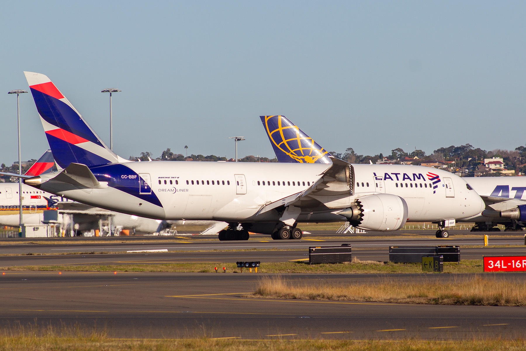 LAN Airlines Boeing 787-800 CC-BBF at Kingsford Smith