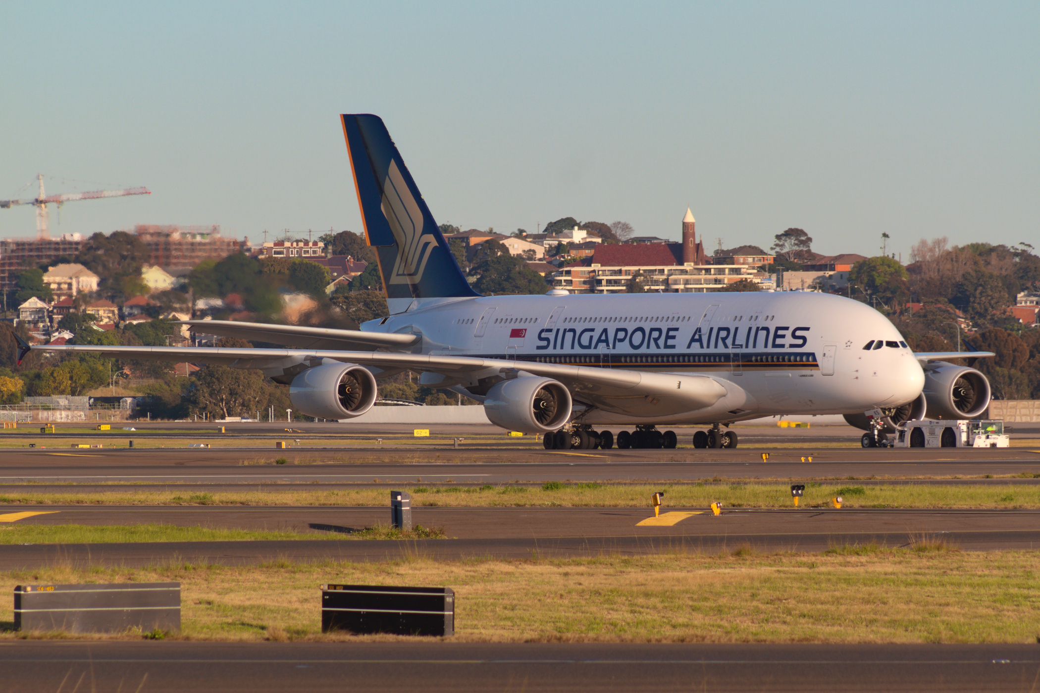 Singapore Airlines Airbus A380-800 9V-SKS at Kingsford Smith