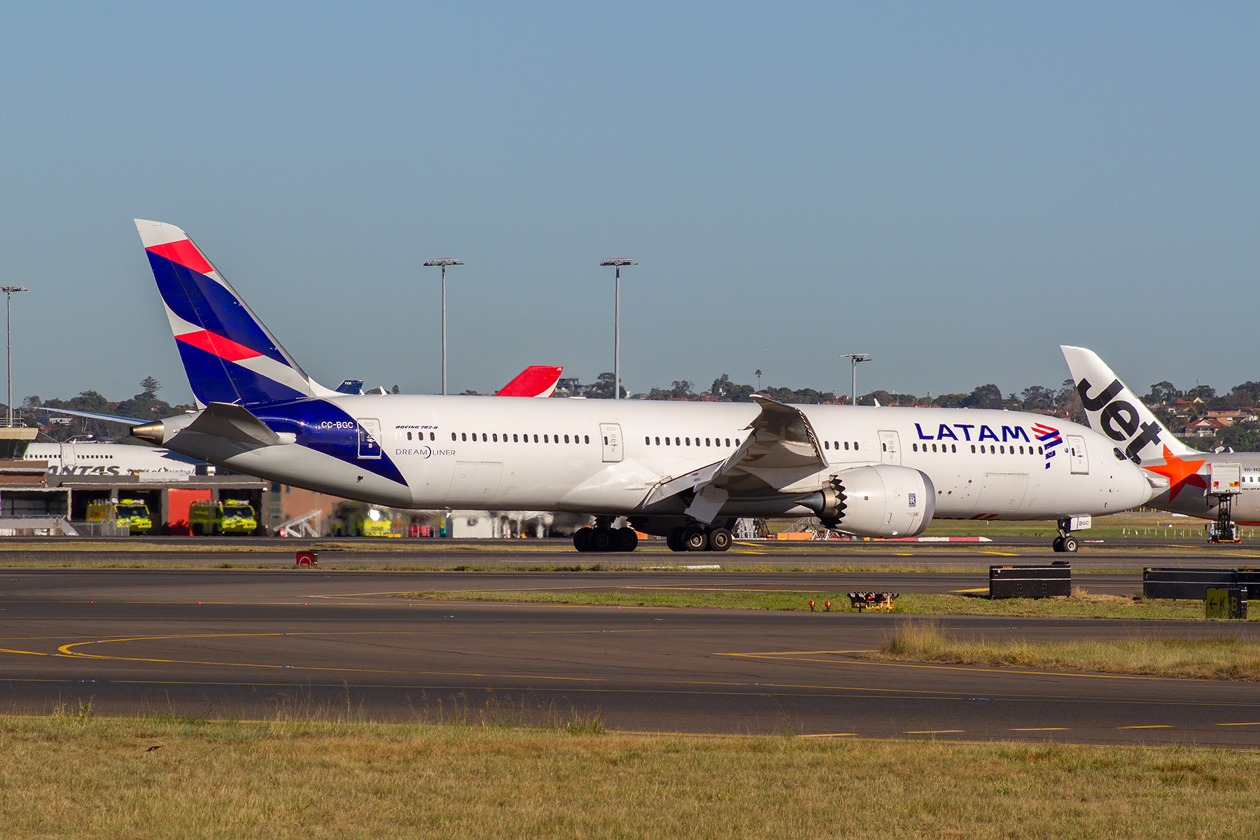 LAN Airlines Boeing 787-900 CC-BGC at Kingsford Smith