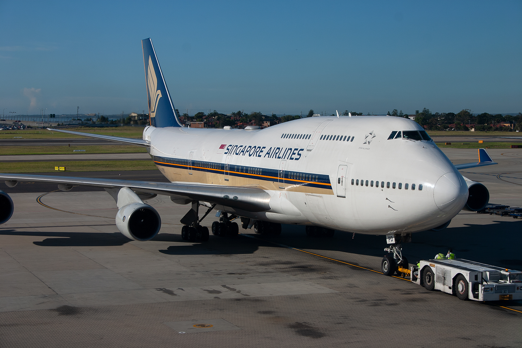 Singapore Airlines Boeing 747-400 9V-SPD at Kingsford Smith