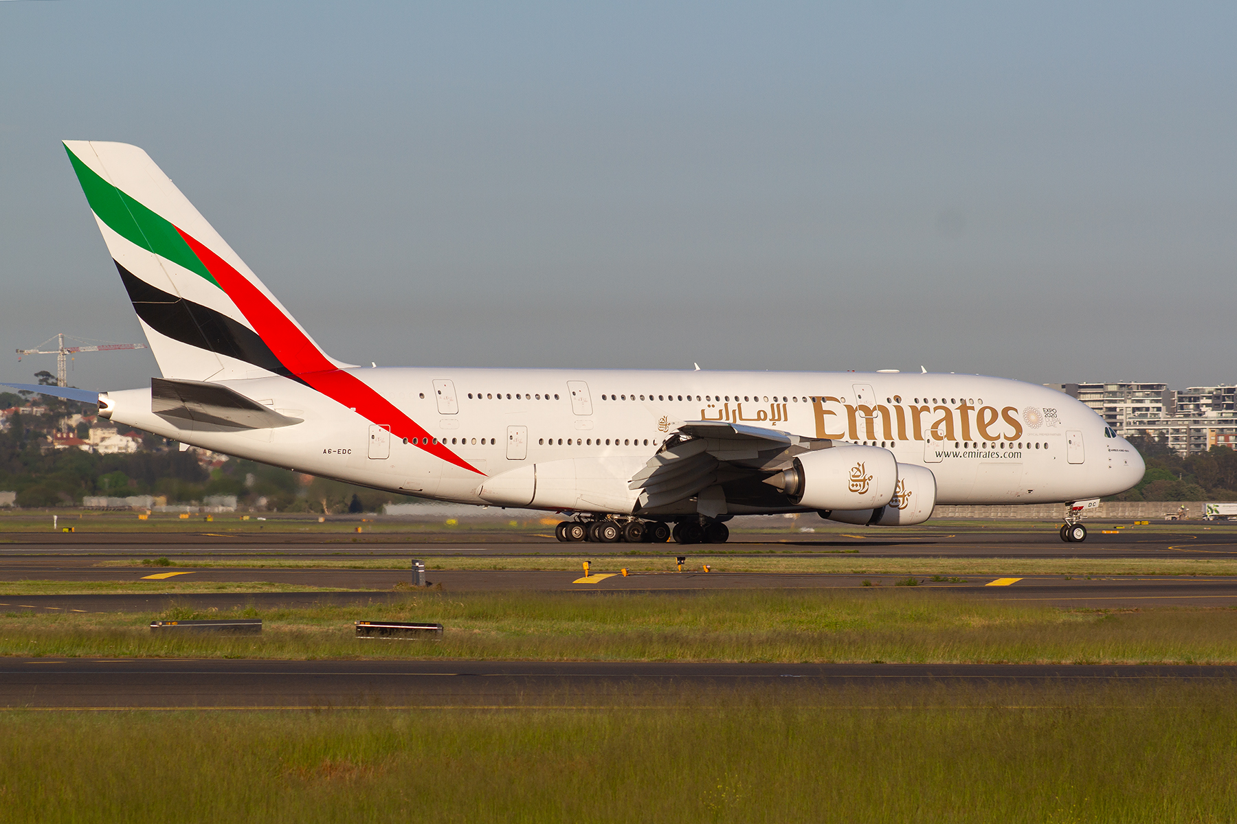 Emirates Airlines Airbus A380-800 A6-EDC at Kingsford Smith