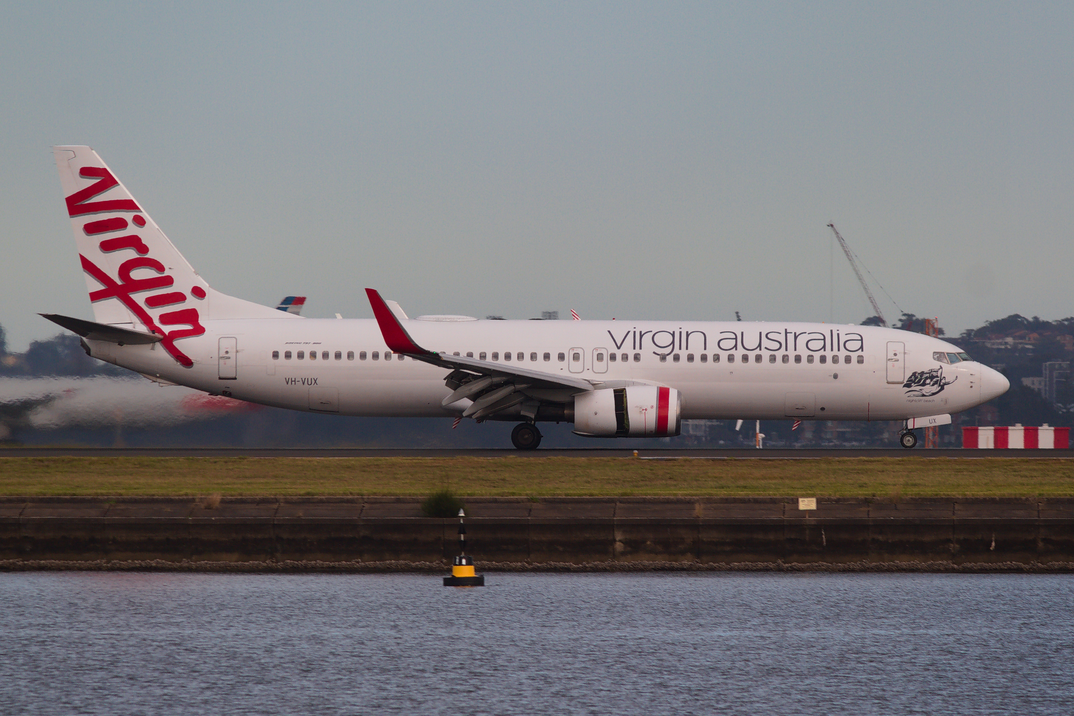 Virgin Australia Airlines Boeing 737-800 VH-VUX at Kingsford Smith