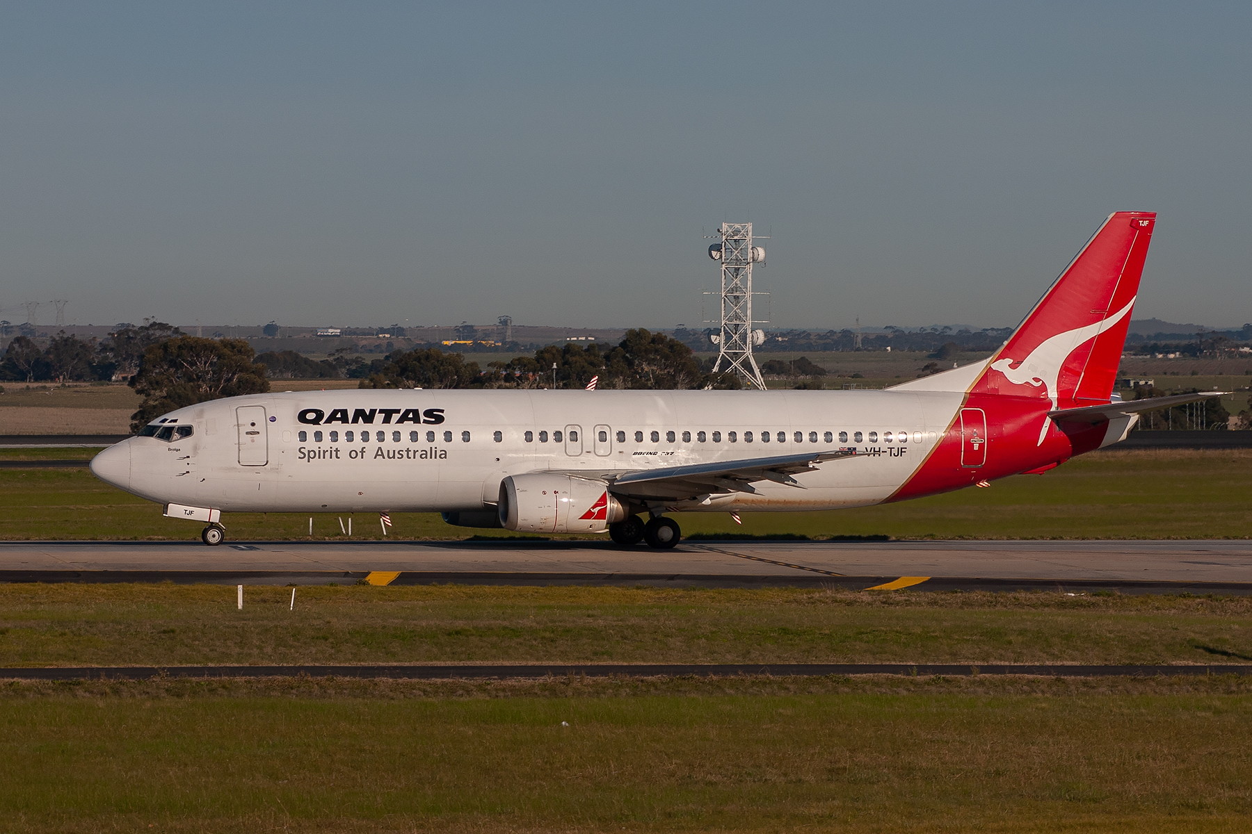 Qantas Boeing 737-400 VH-TJF at Tullamarine
