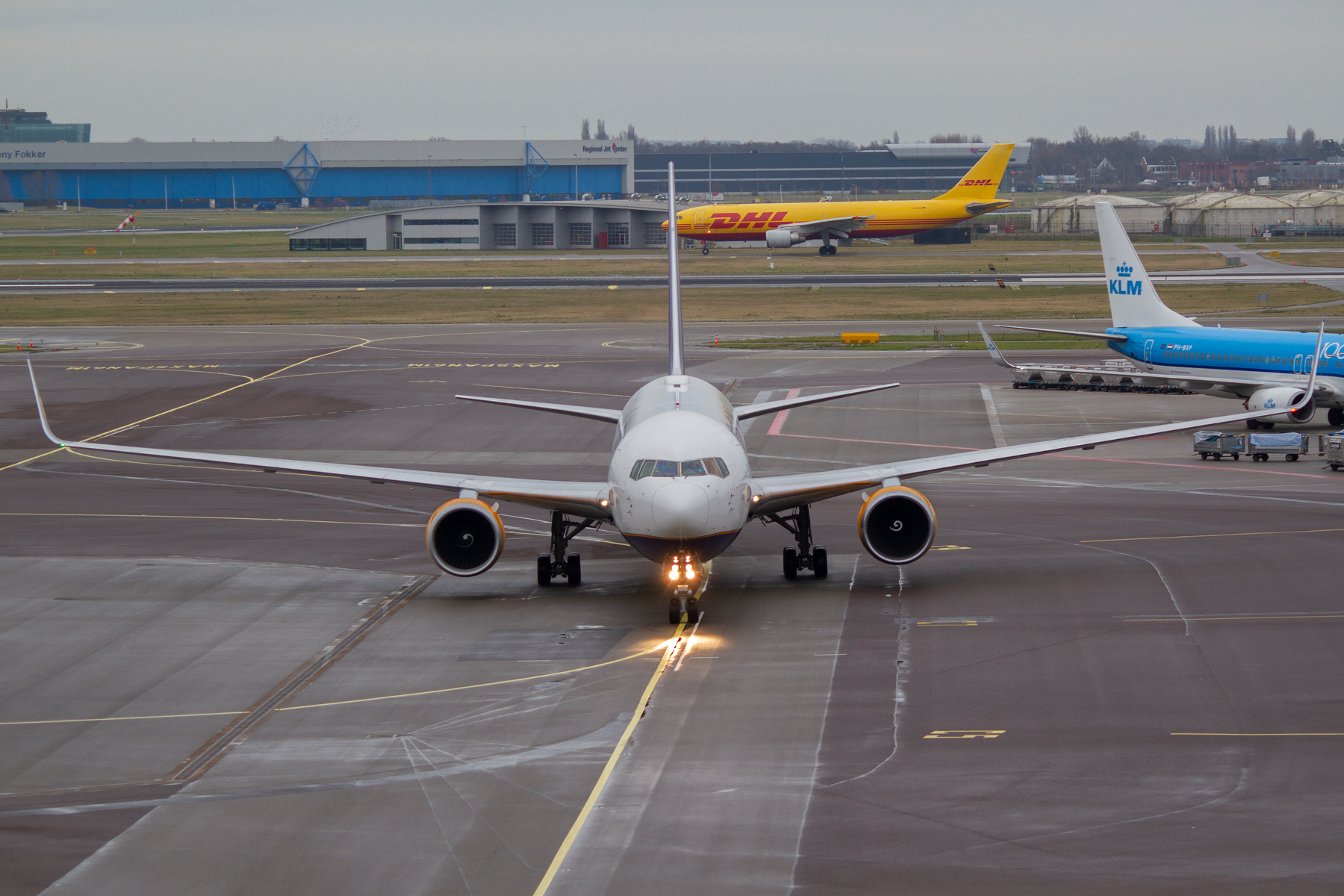 Icelandair Boeing 767-300 TF-ISW at Schiphol