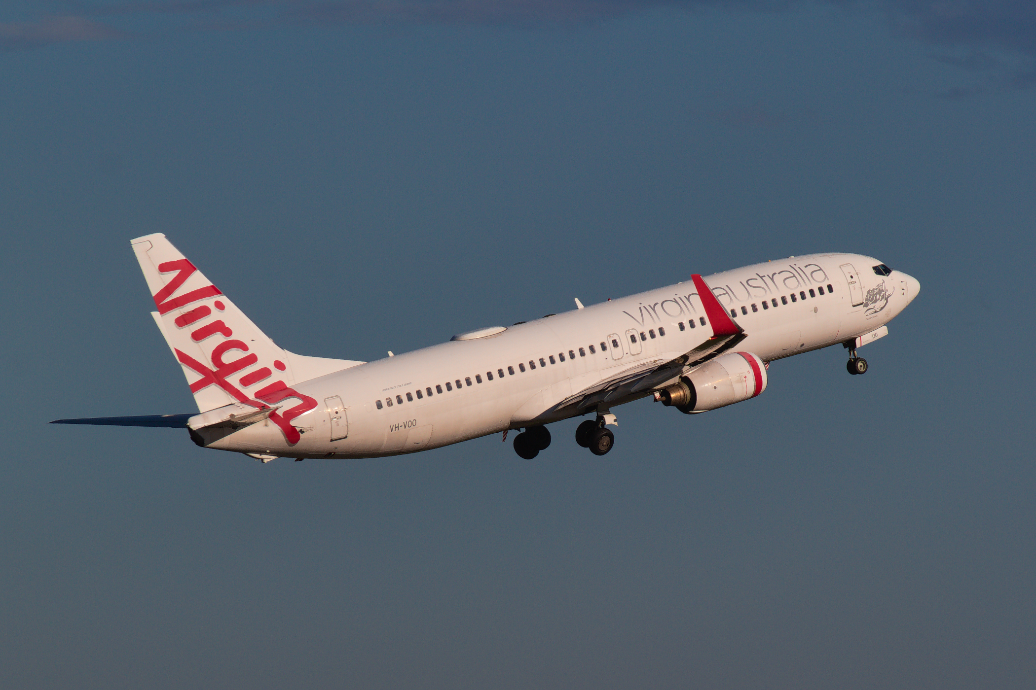 Virgin Australia Airlines Boeing 737-800 VH-VOO at Kingsford Smith