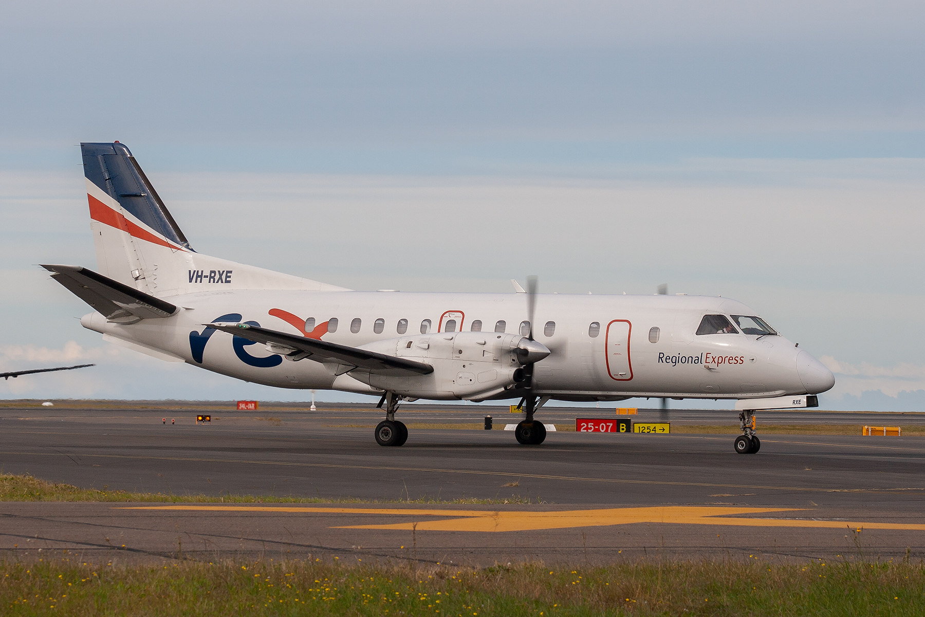 Rex Airlines Saab 340B VH-RXE at Kingsford Smith
