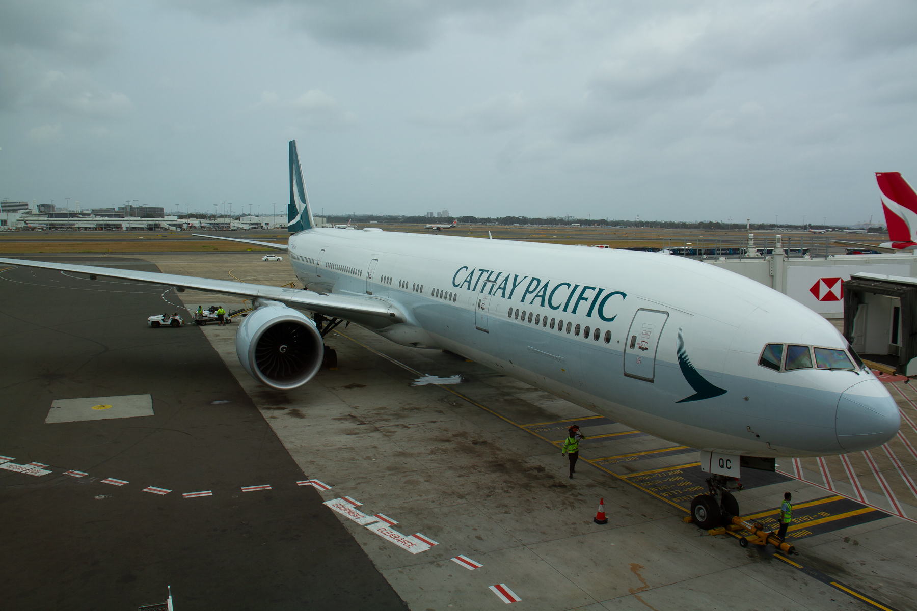 Cathay Pacific Airways Boeing 777-300ER B-KQC at Kingsford Smith