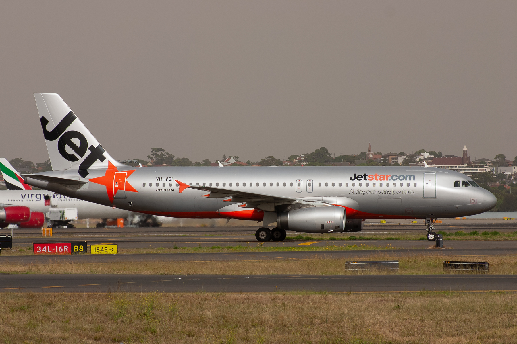 Jetstar Airways Airbus A320-200 VH-VQI at Kingsford Smith