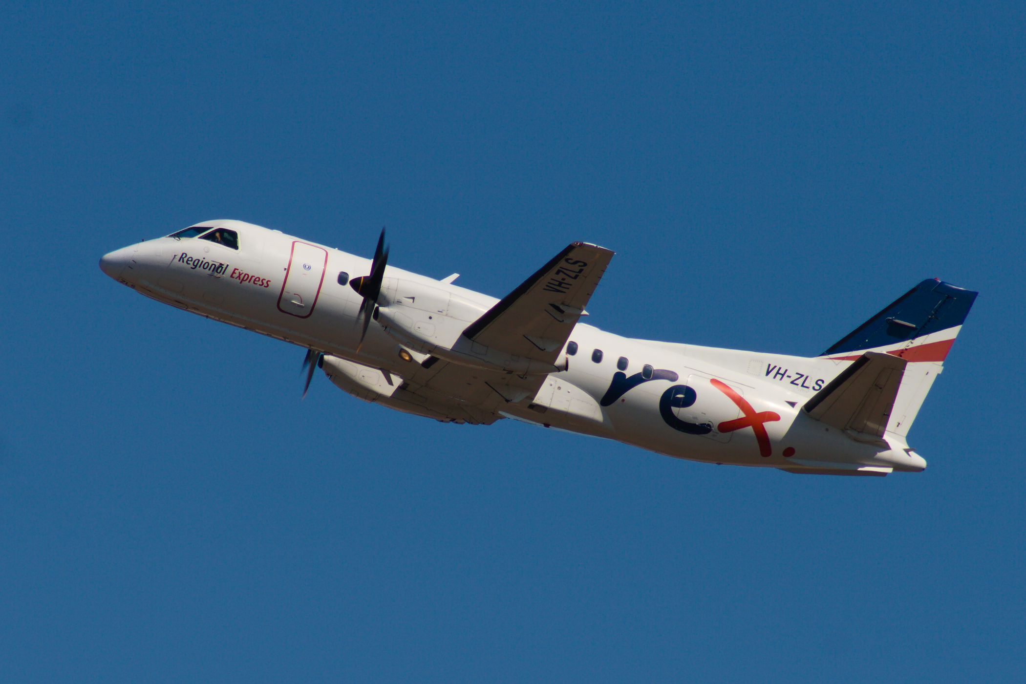 Rex Airlines Saab 340B VH-ZLS at Kingsford Smith