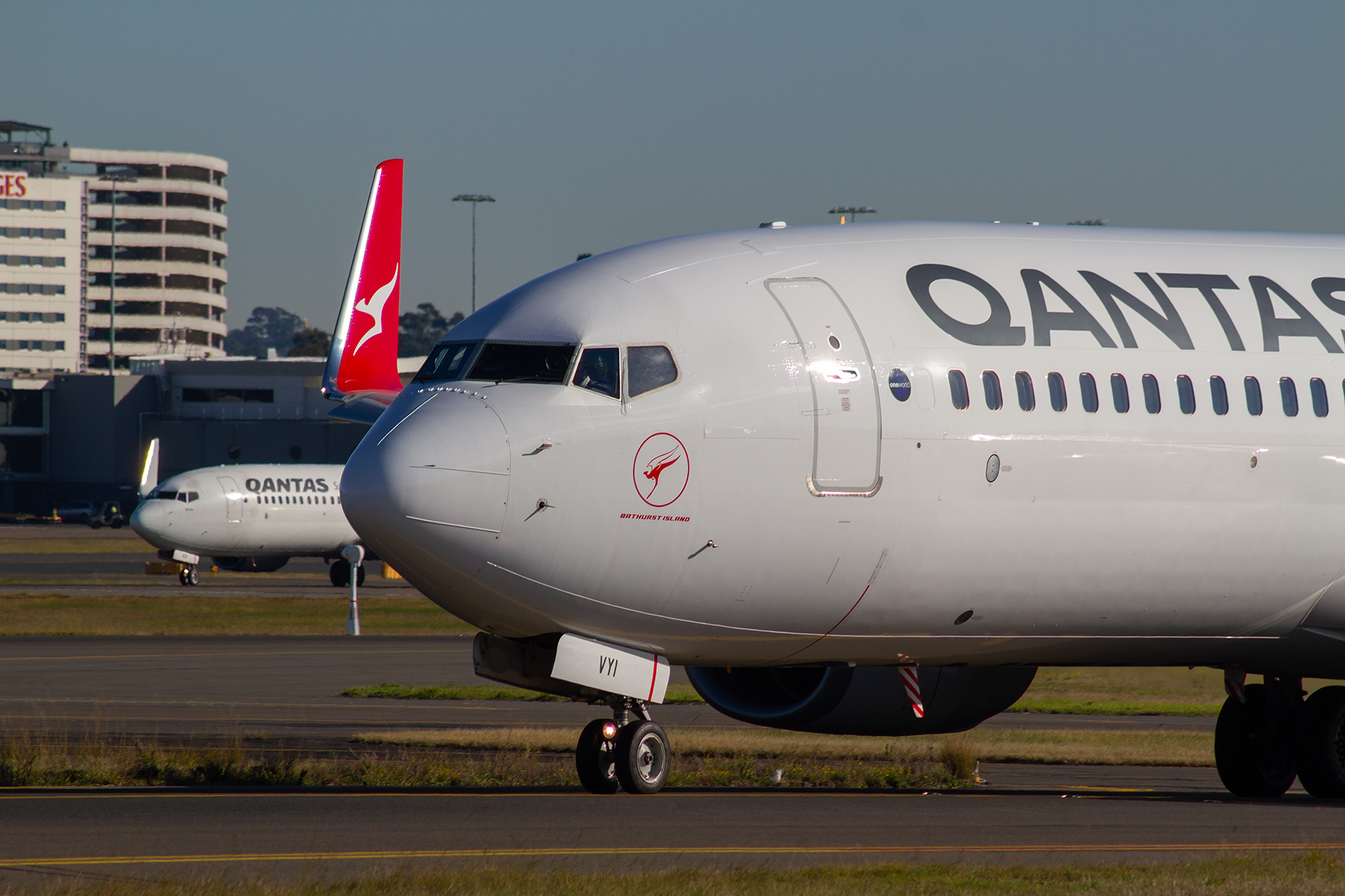 Qantas Boeing 737-800 VH-VYI at Kingsford Smith