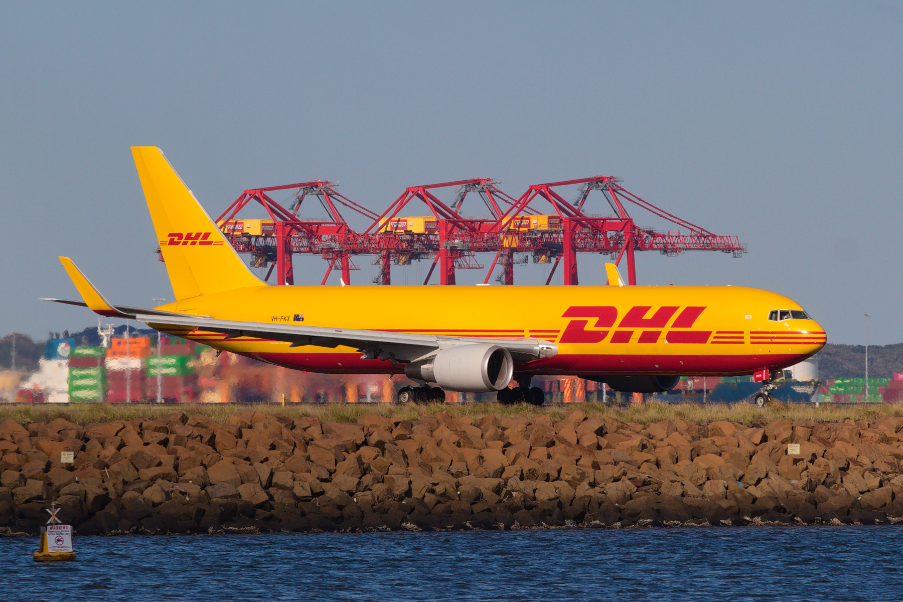 Tasman Cargo Airlines Boeing 767-300 VH-FKX at Kingsford Smith