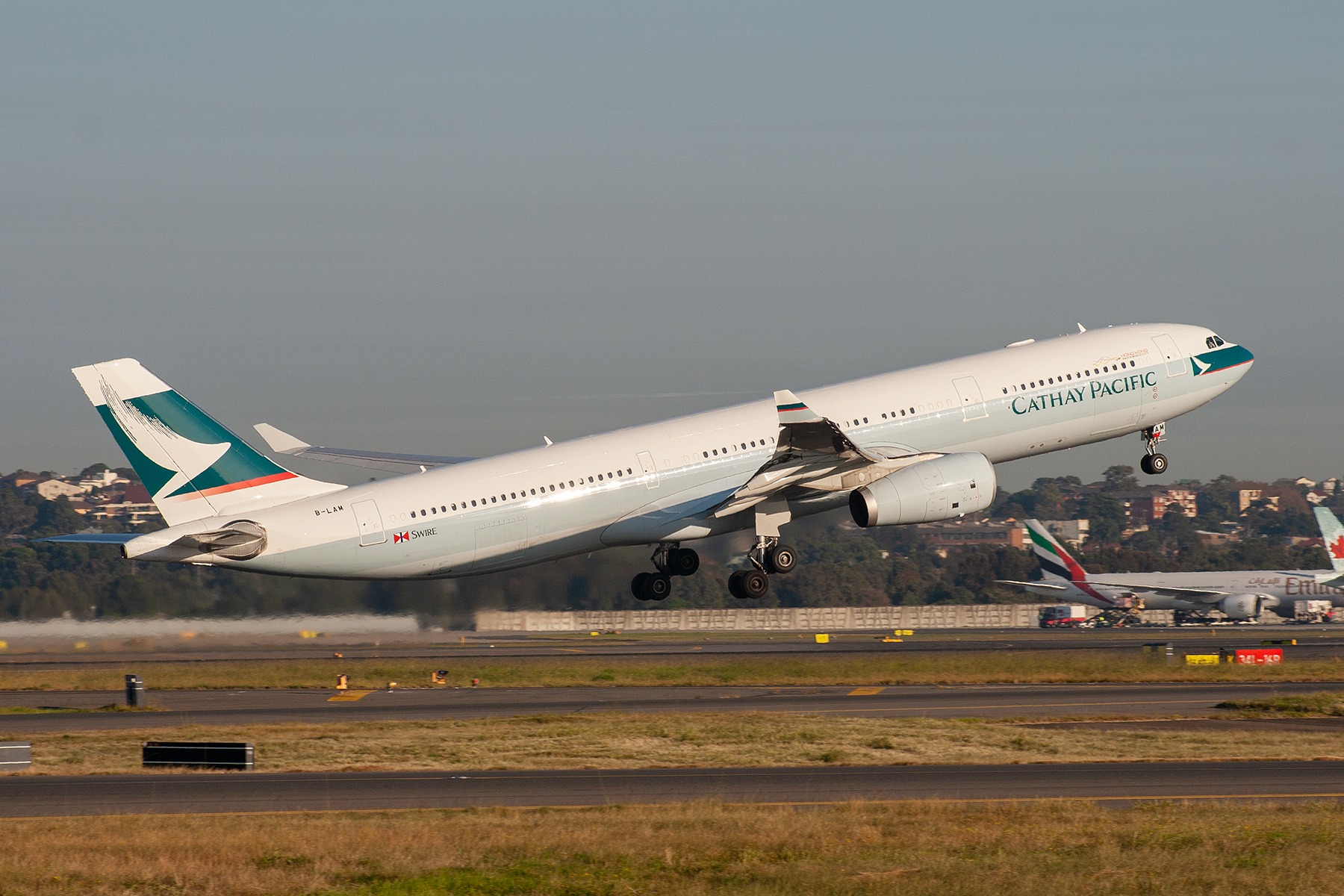 Cathay Pacific Airways Airbus A330-300 B-LAM at Kingsford Smith