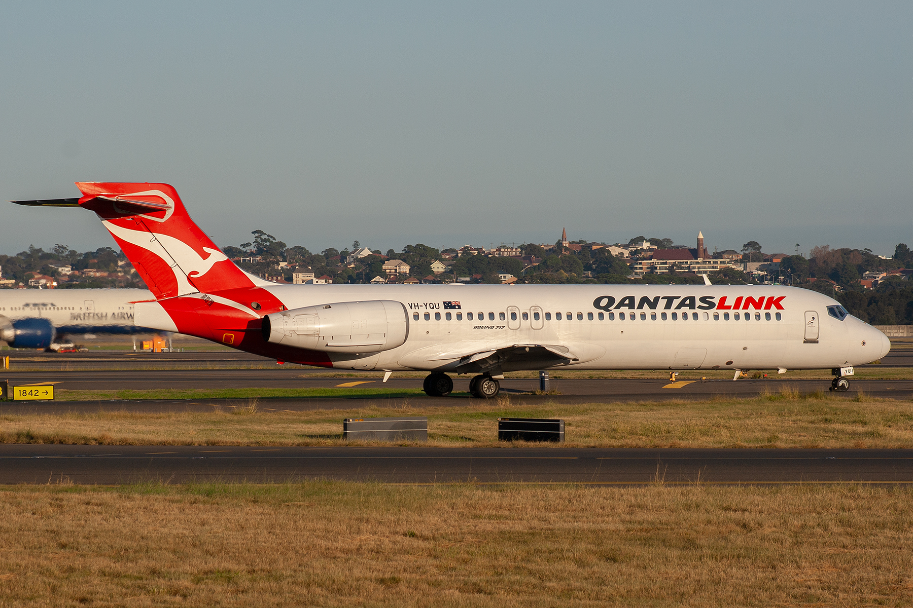 QantasLINK Boeing 717-200 VH-YQU at Kingsford Smith