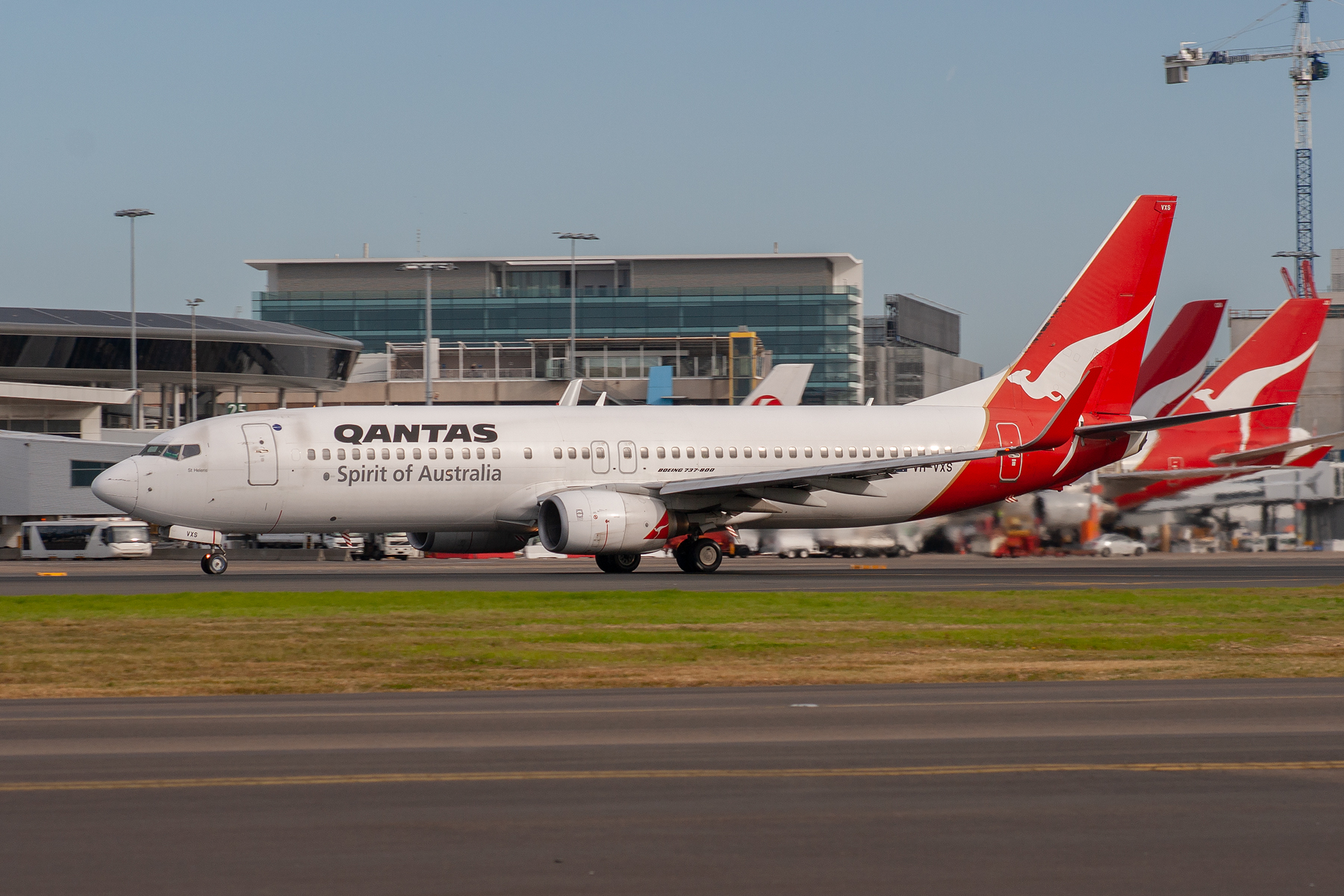 Qantas Boeing 737-800 VH-VXS at Kingsford Smith