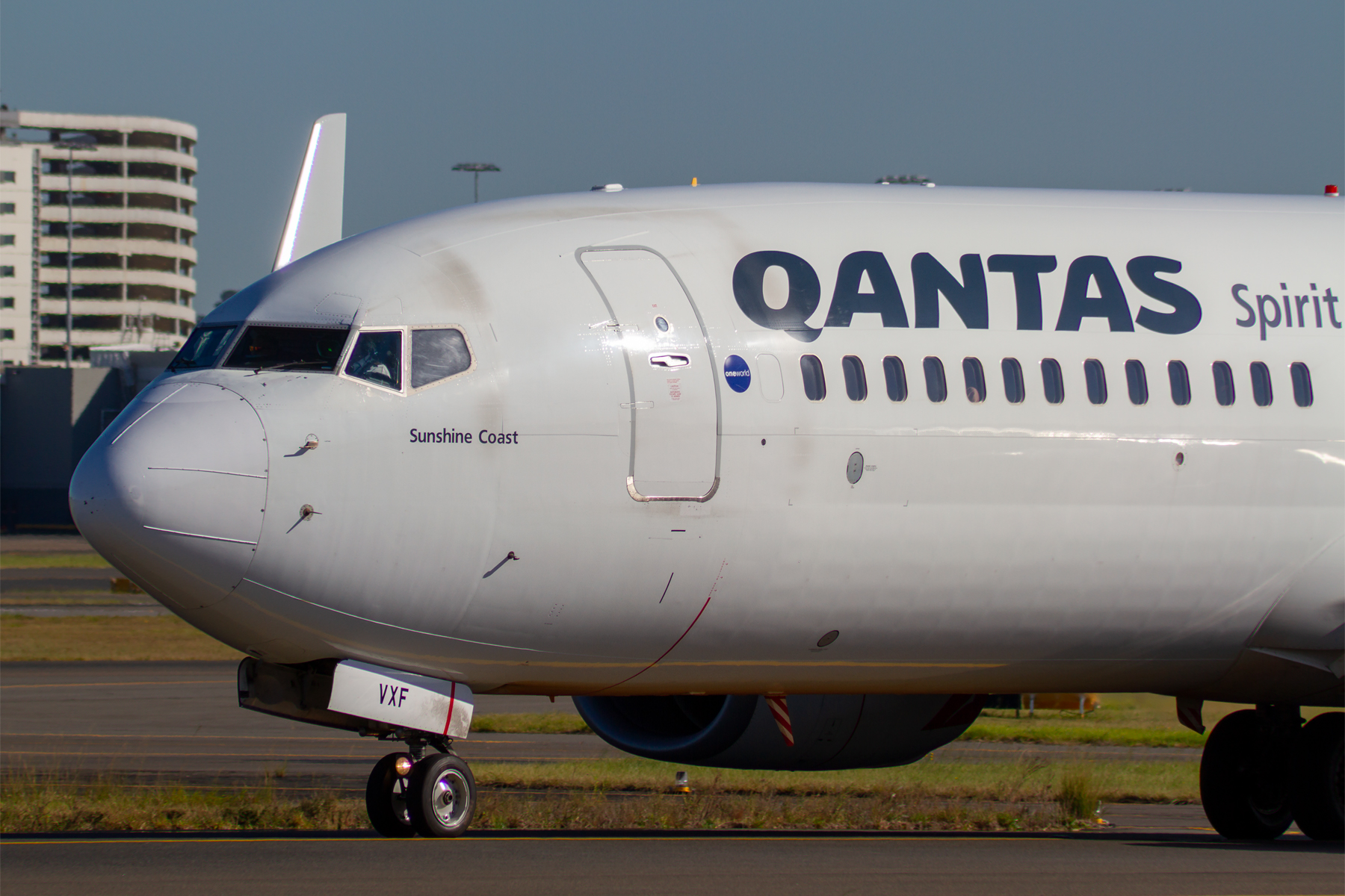 Qantas Boeing 737-800 VH-VXF at Kingsford Smith