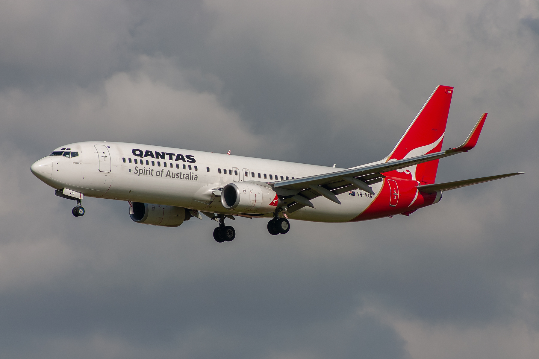 Qantas Boeing 737-800 VH-VXR at Kingsford Smith