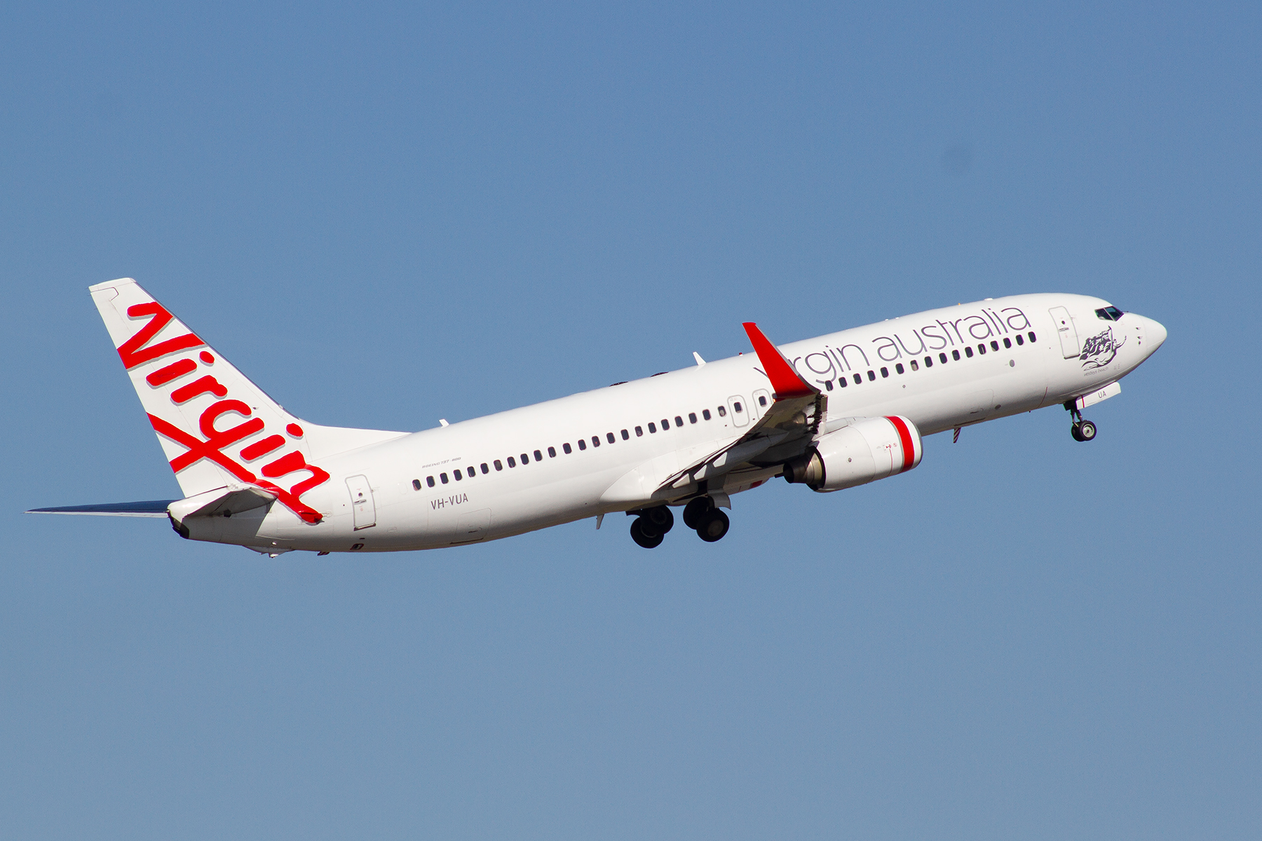 Virgin Australia Airlines Boeing 737-800 VH-VUA at Kingsford Smith