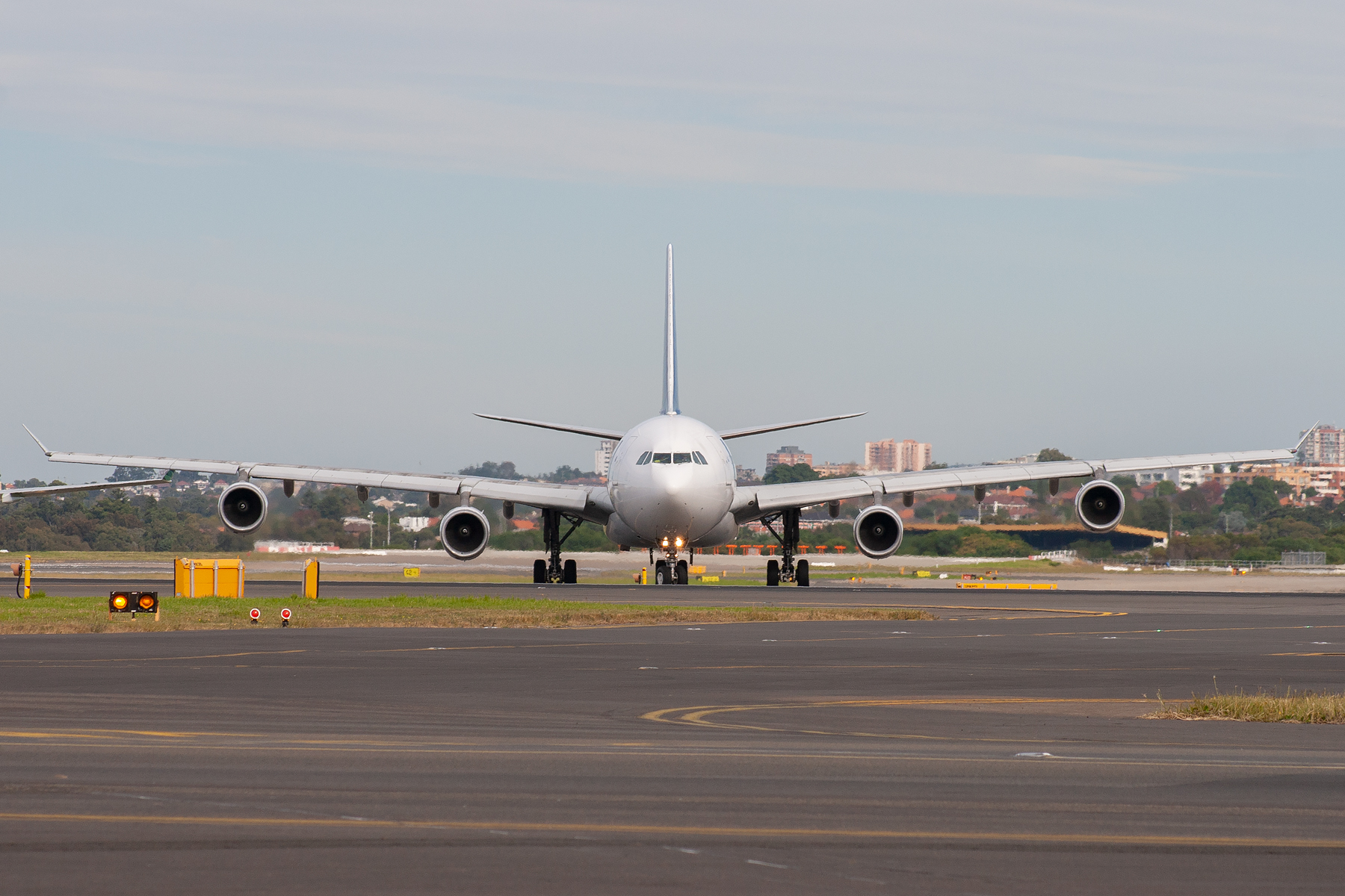 LAN Airlines Airbus A340-300 CC-CQG at Kingsford Smith