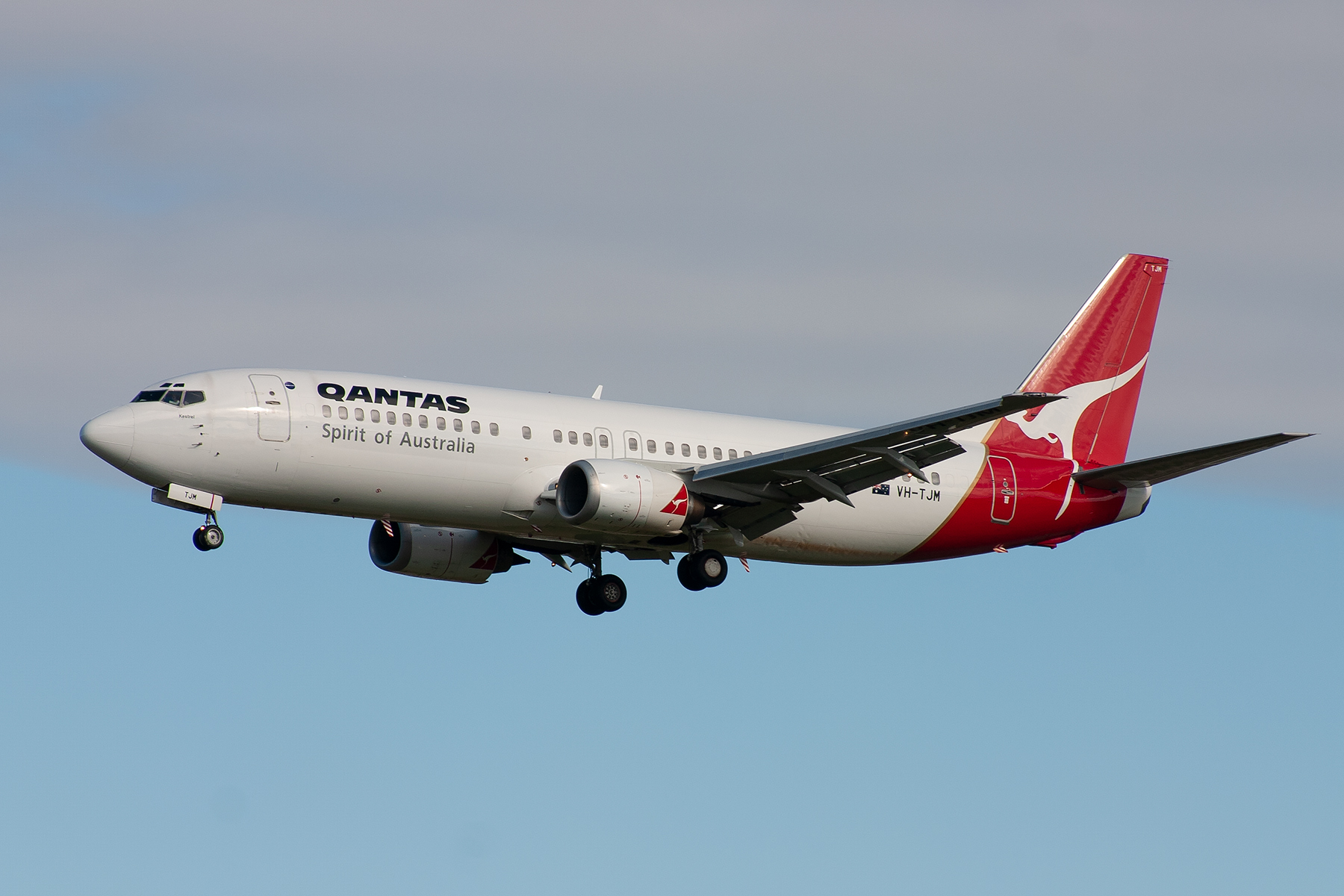 Qantas Boeing 737-400 VH-TJM at Kingsford Smith