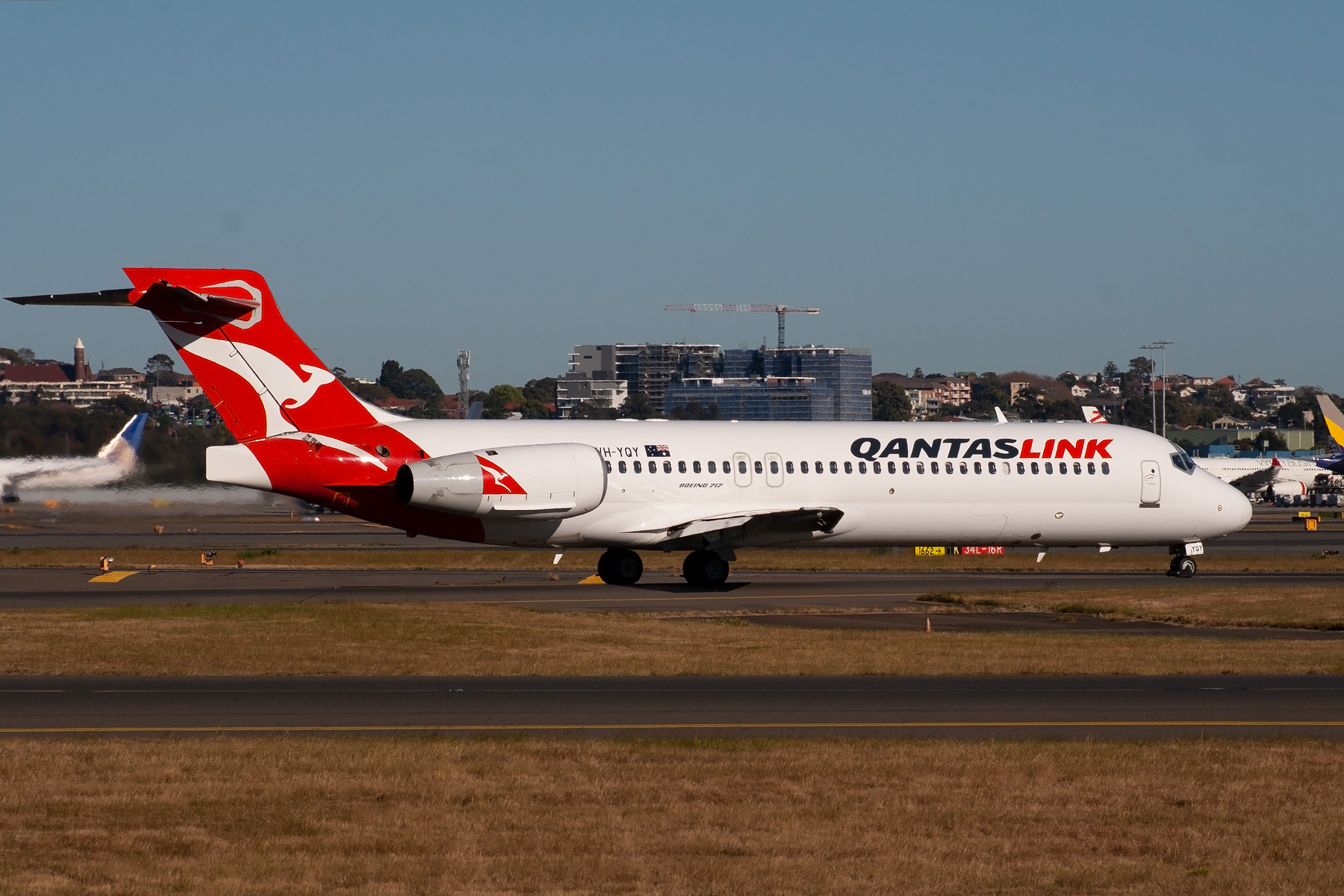 QantasLINK Boeing 717-200 VH-YQY at Kingsford Smith