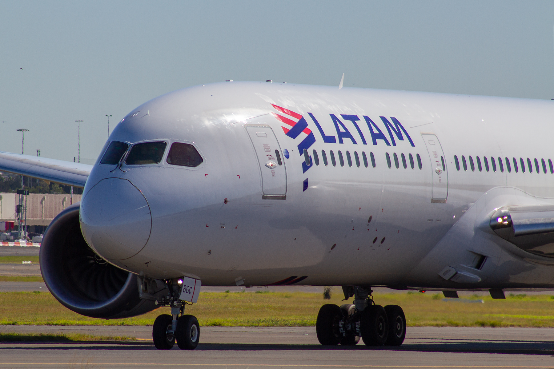 LAN Airlines Boeing 787-900 CC-BGC at Kingsford Smith