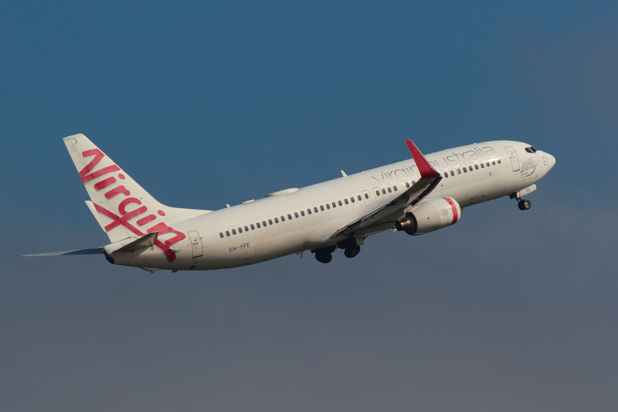 Virgin Australia Airlines Boeing 737-800 VH-YFE at Kingsford Smith
