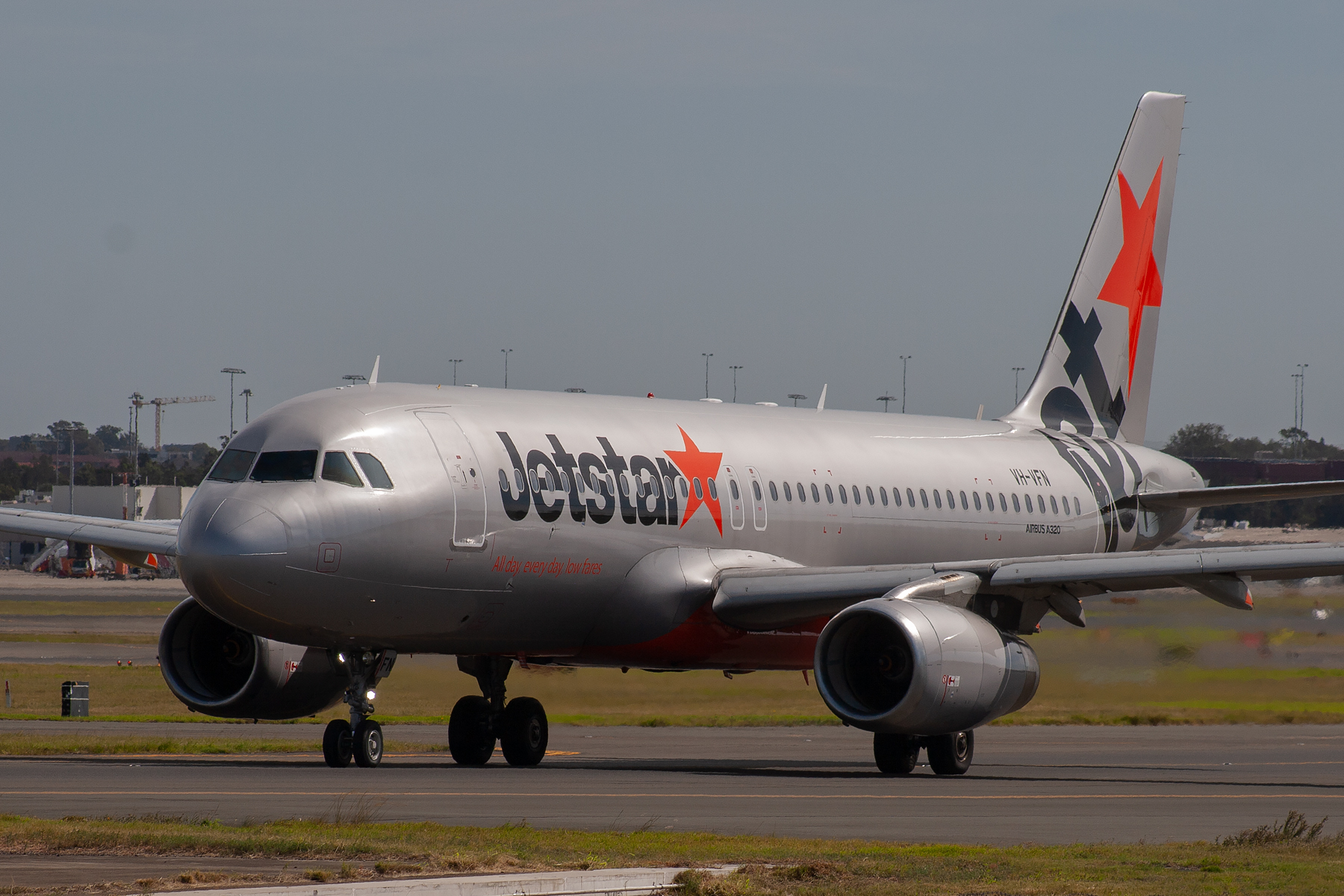 Jetstar Airways Airbus A320-200 VH-VFN at Kingsford Smith