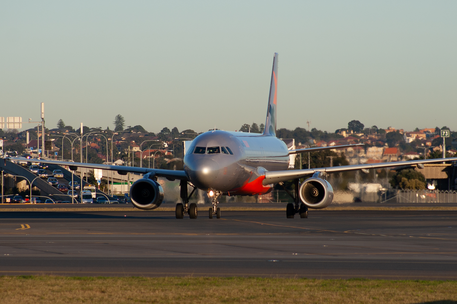 Jetstar Airways Airbus A320-200 VH-VQW at Kingsford Smith