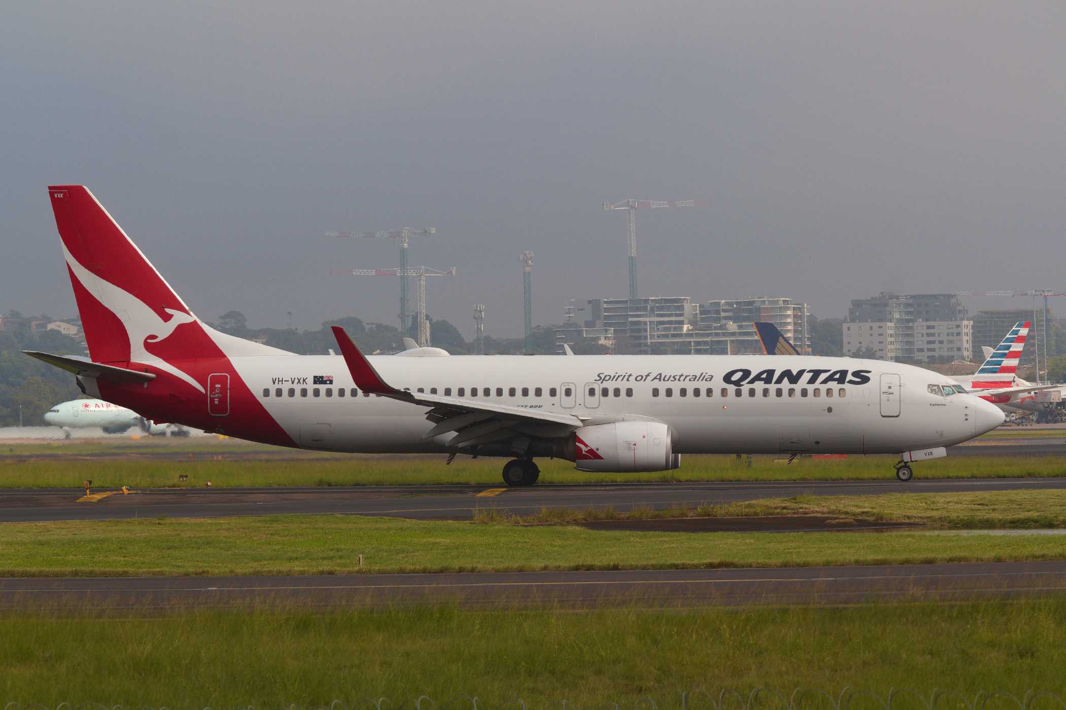 Qantas Boeing 737-800 VH-VXK at Kingsford Smith