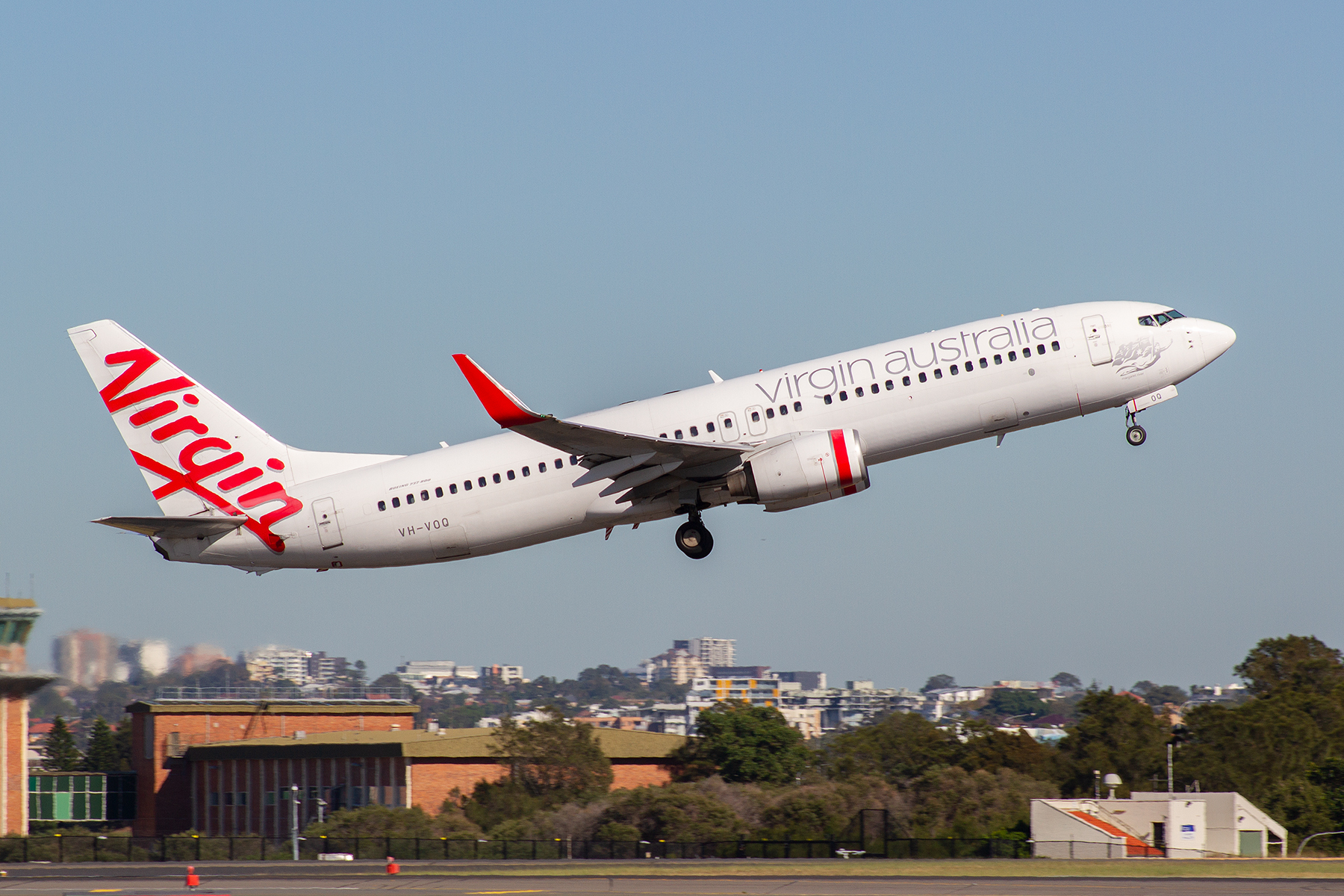 Virgin Australia Airlines Boeing 737-800 VH-VOQ at Kingsford Smith