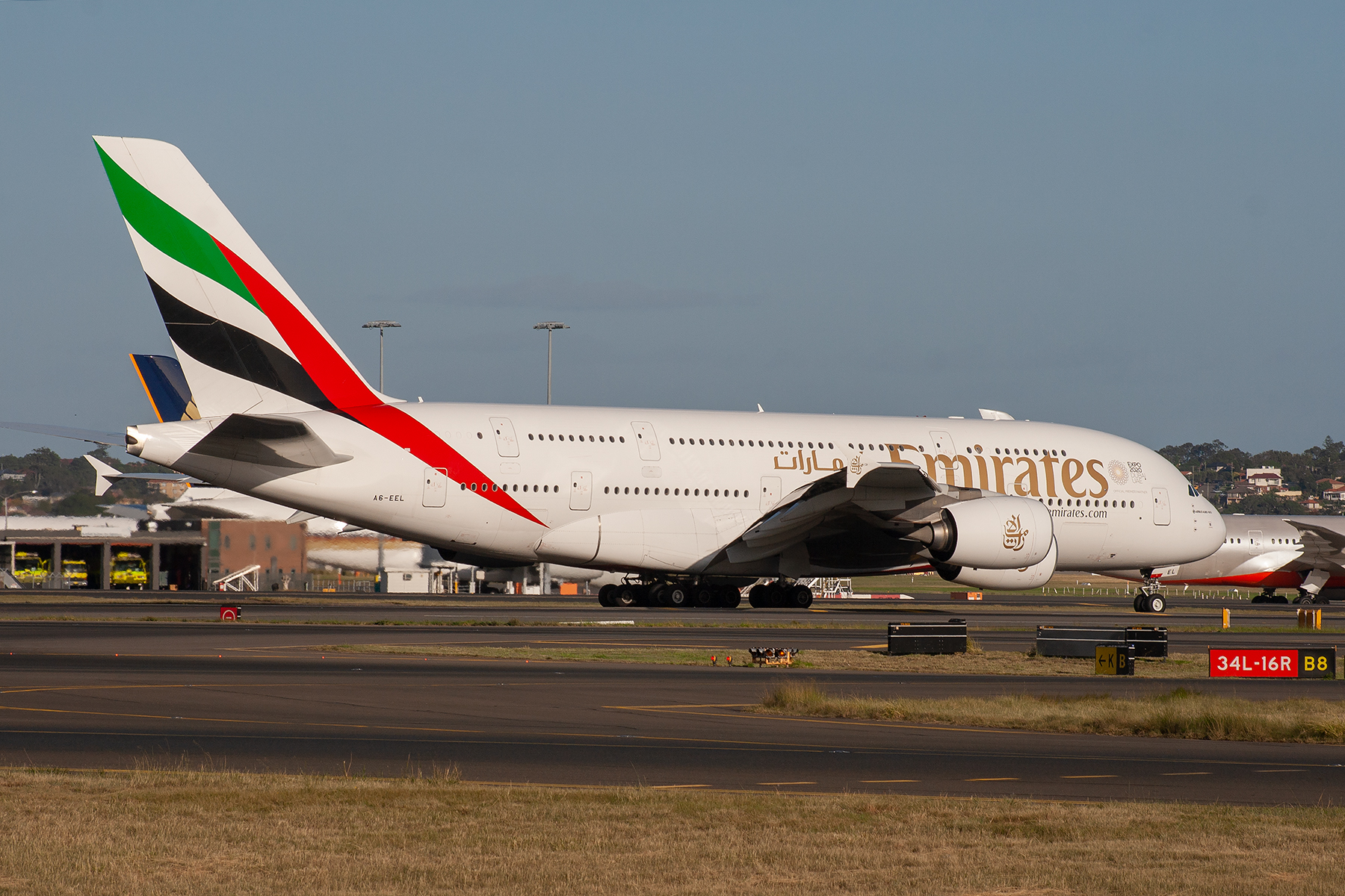 Emirates Airlines Airbus A380-800 A6-EEL at Kingsford Smith
