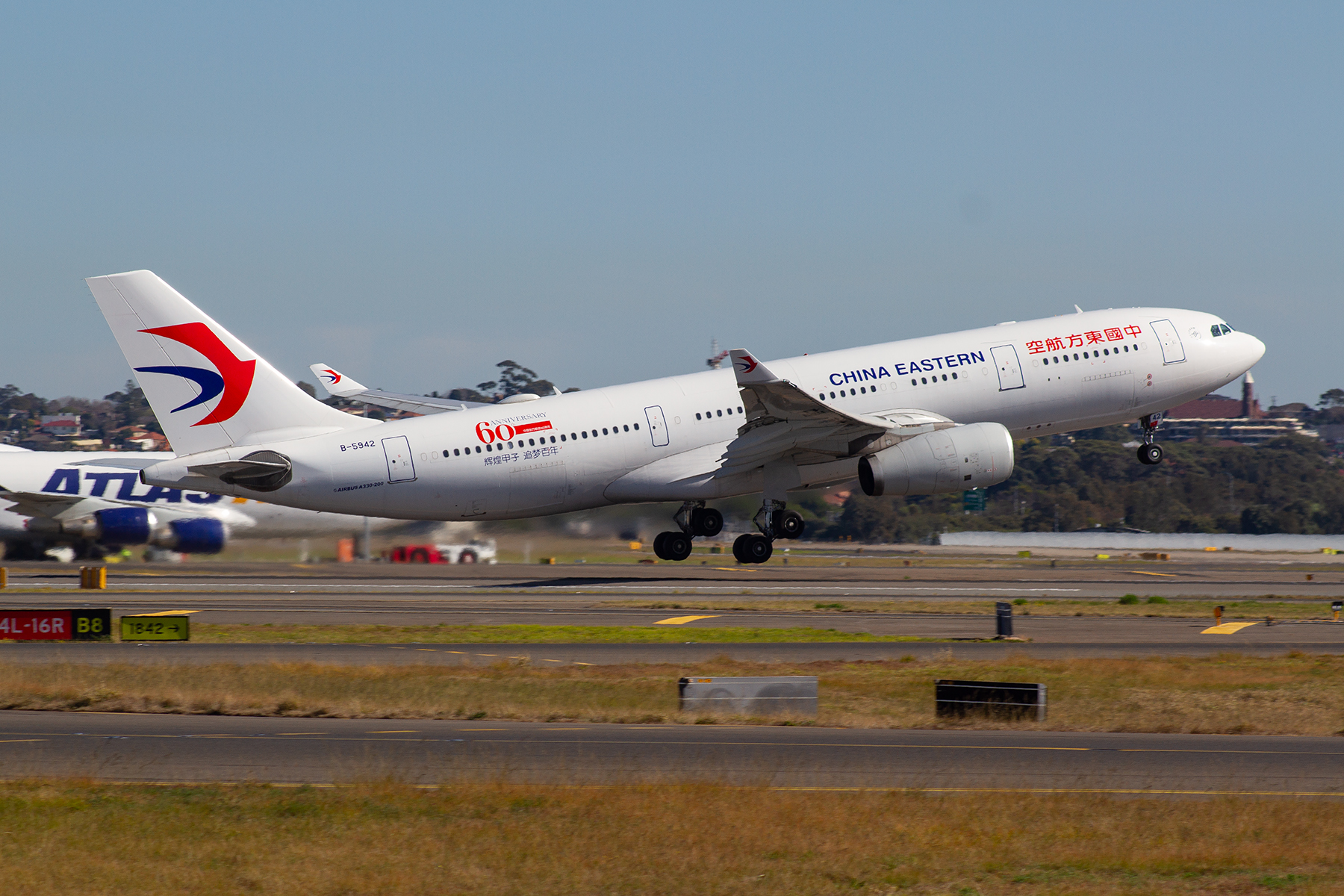 China Eastern Airlines Airbus A330-200 B-5942 at Kingsford Smith