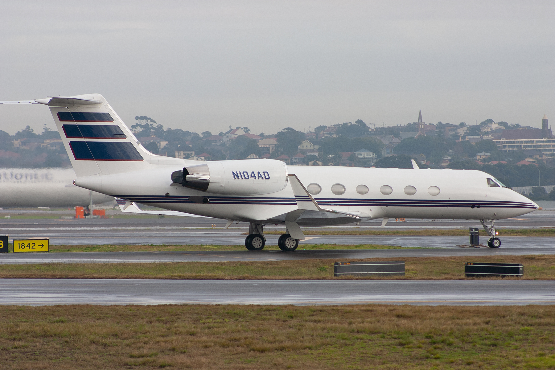 Studio City Aviation 05 Gulfstream G-IV SP N104AD at Kingsford Smith