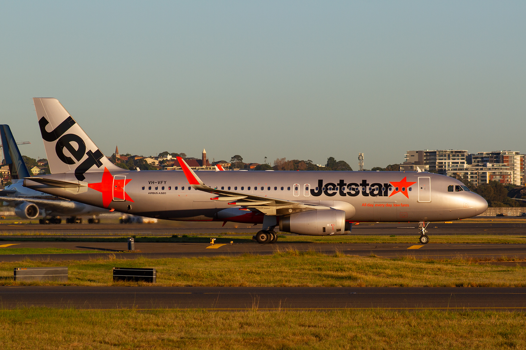 Jetstar Airways Airbus A320-200 VH-VFY at Kingsford Smith