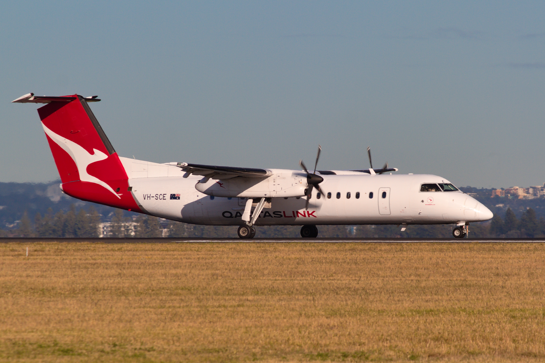 QantasLINK deHavilland Canada DHC8-300 VH-SCE at Kingsford Smith