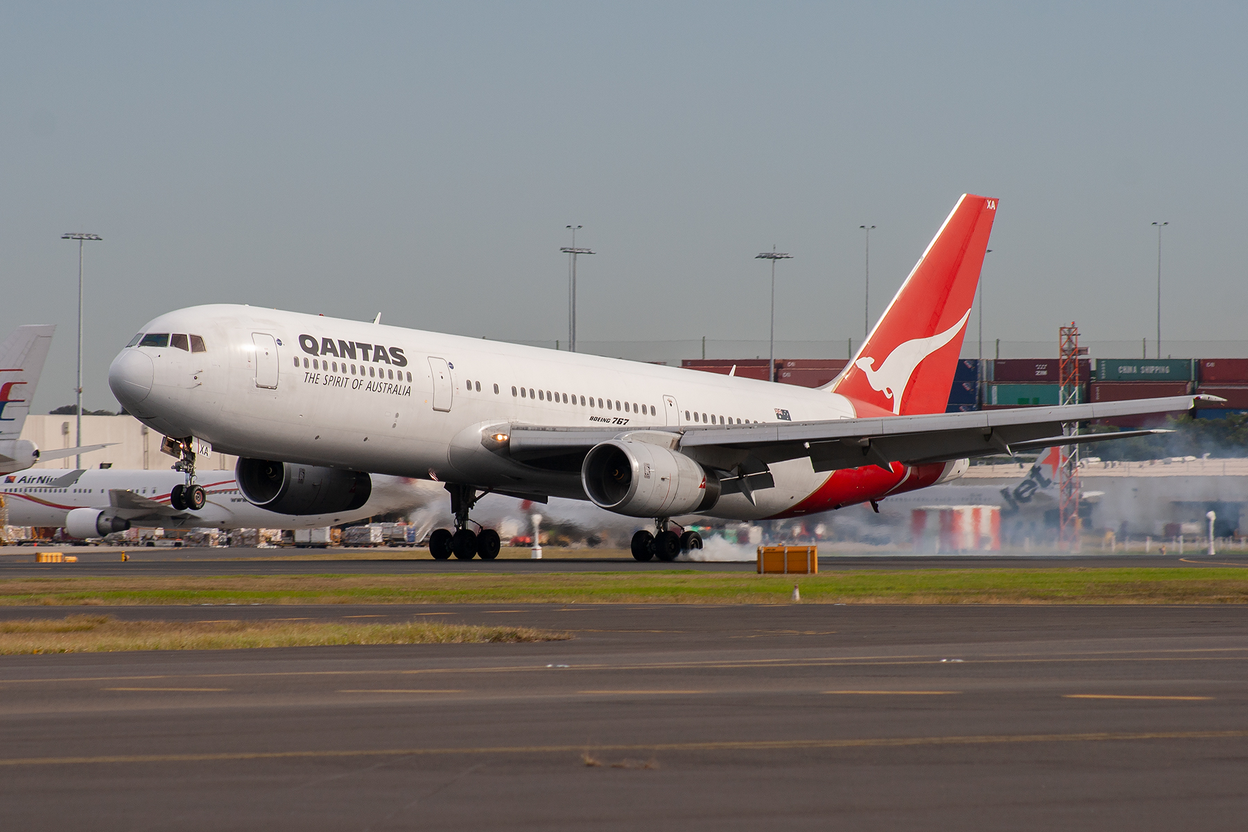 Qantas Boeing 767-300 VH-ZXA at Kingsford Smith