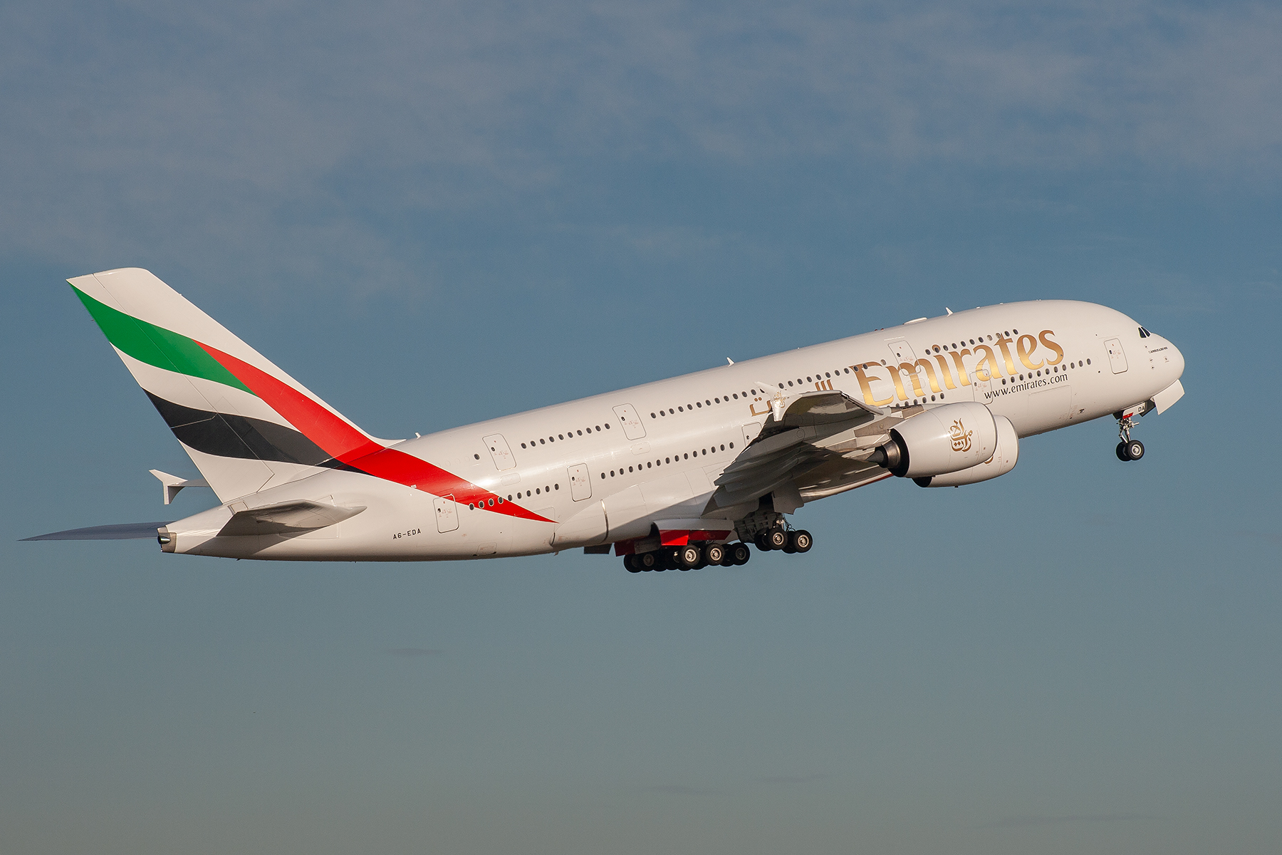 Emirates Airlines Airbus A380-800 A6-EDA at Kingsford Smith
